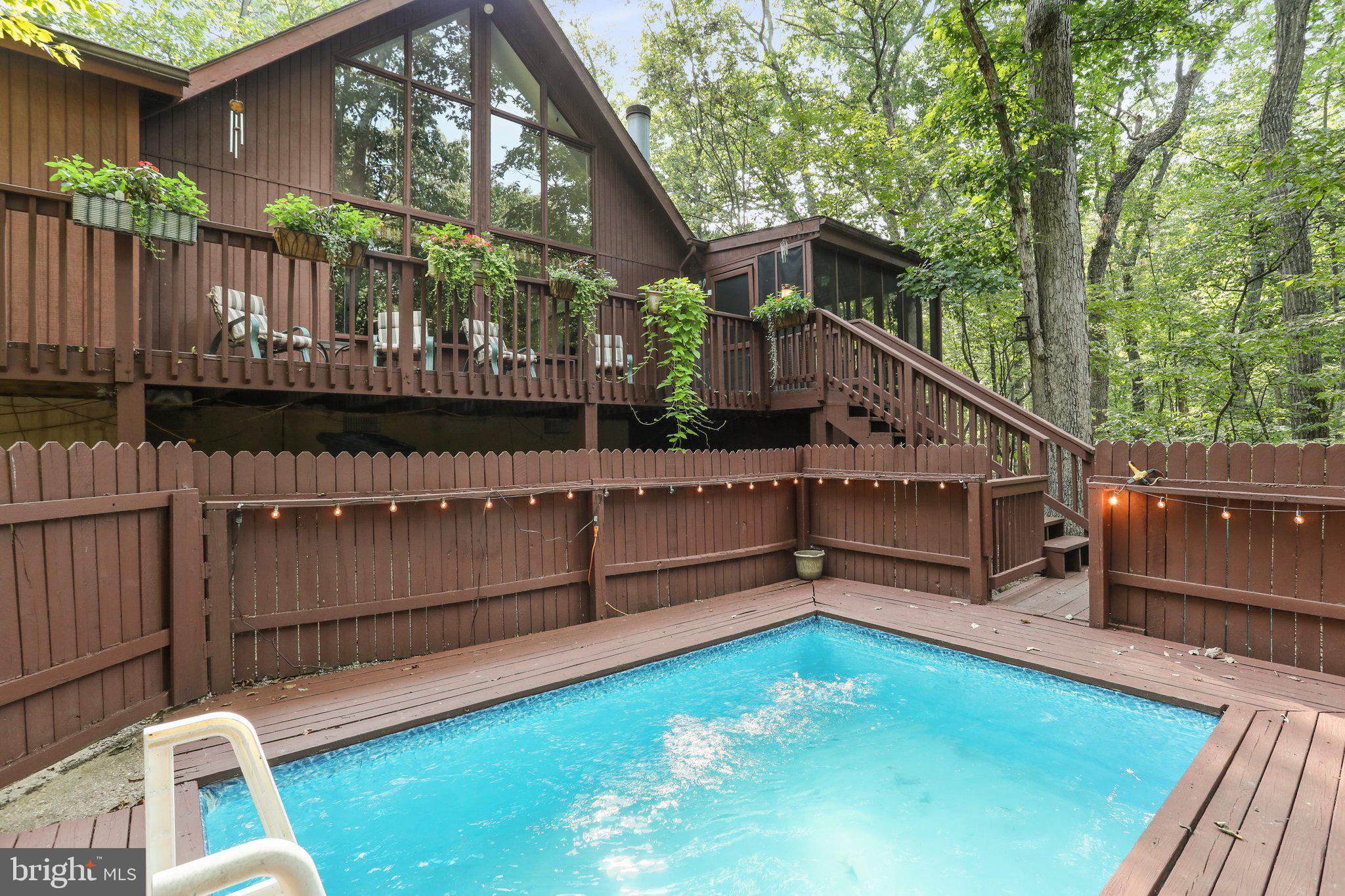 THE WOODS - Residential