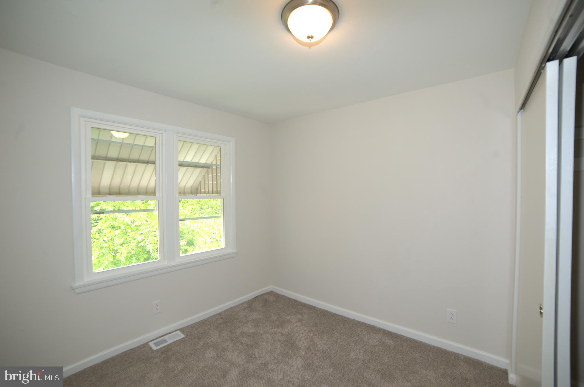 ECKHART MINES - Residential