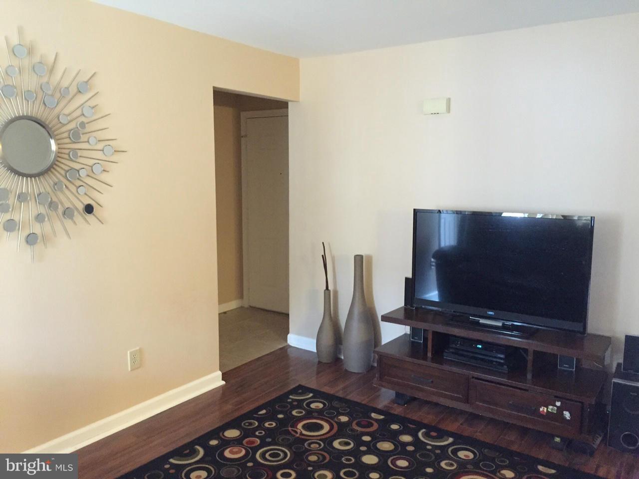 ANTIETAM SQUARE I / II - Residential Lease