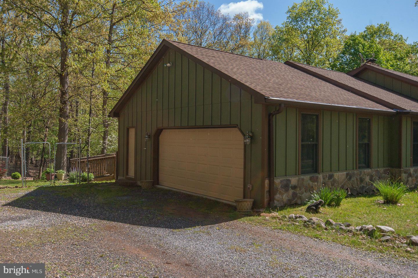 RIVER RIDGE - Residential