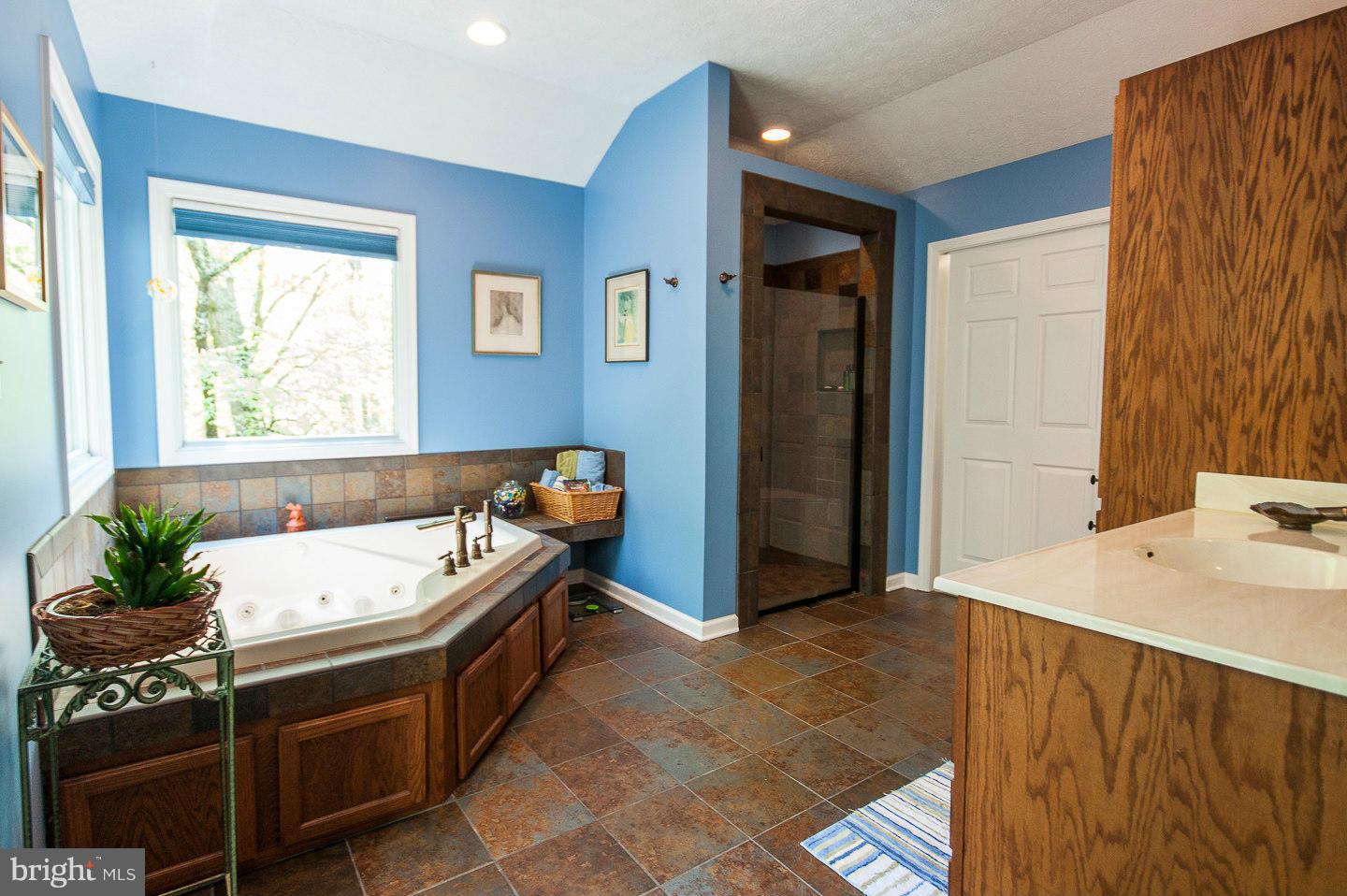 RIVER RIDGE - Residential