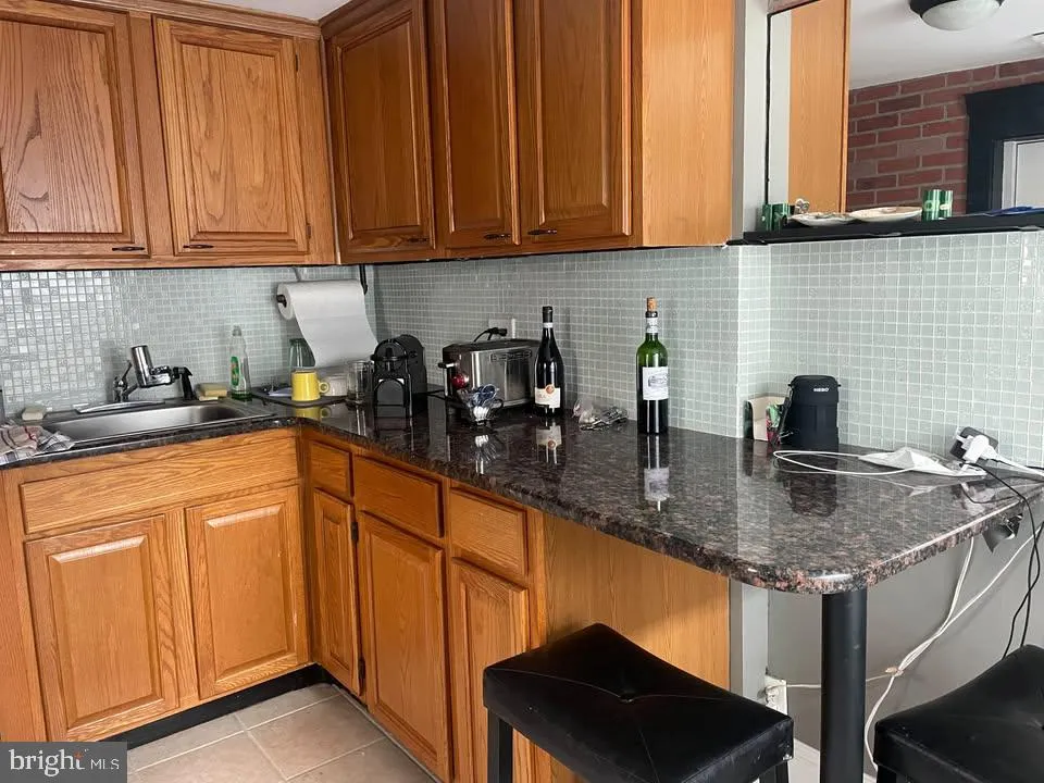 Philadelphia, Pennsylvania 19107, United States, ,1 BathroomBathrooms,Residential,Active,94120