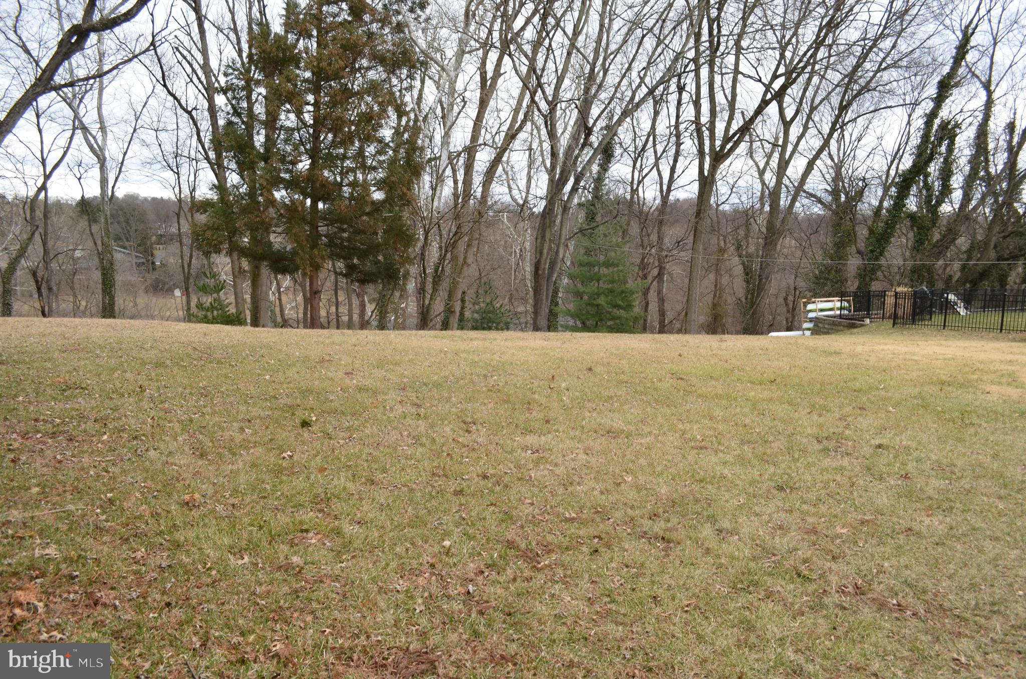 PINEBROOK - Residential