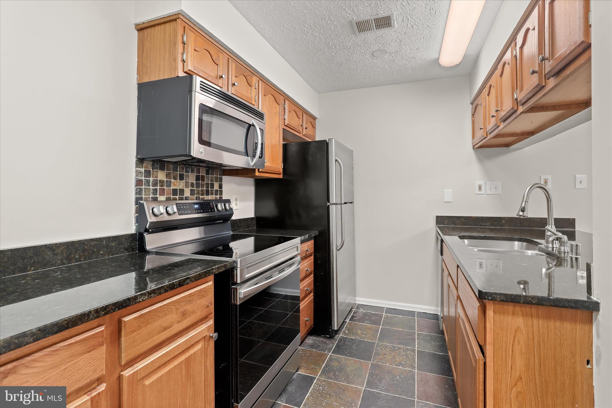 ROCKBURN COMMONS III - Residential