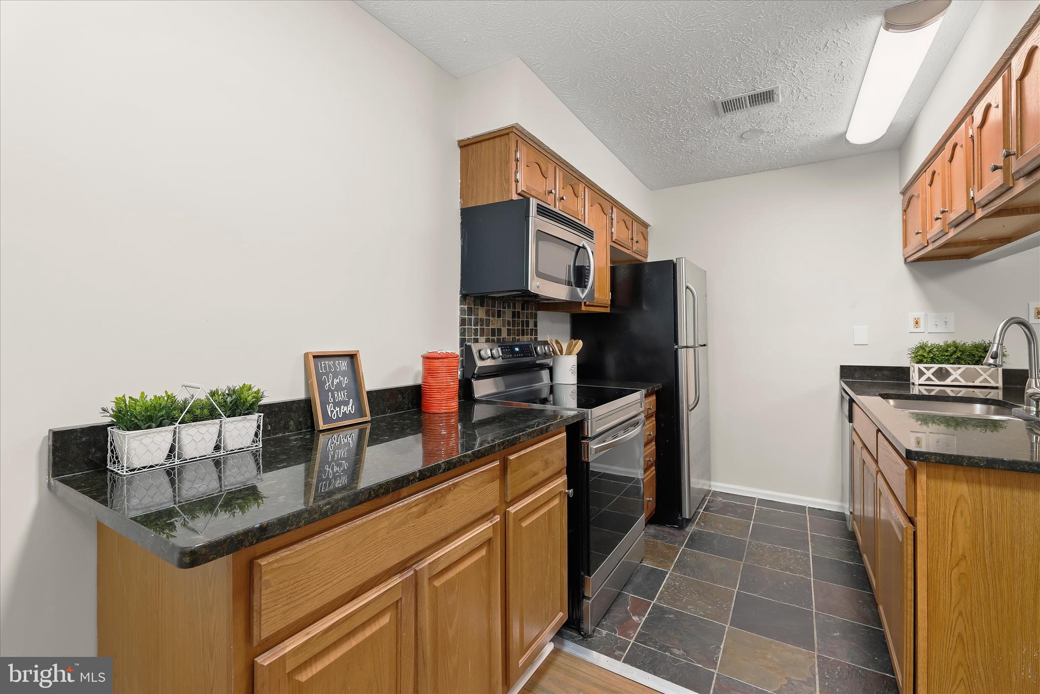 ROCKBURN COMMONS III - Residential