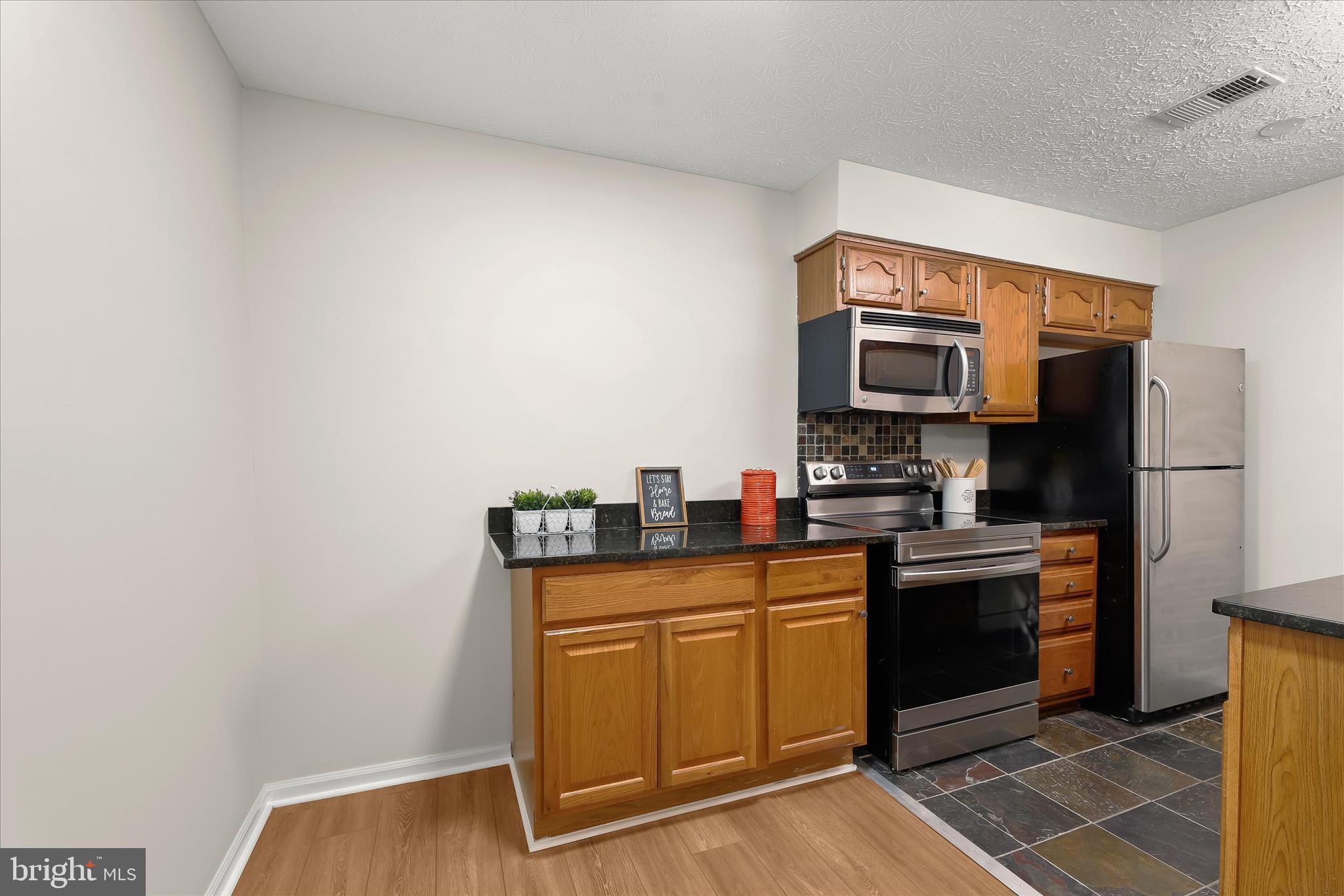 ROCKBURN COMMONS III - Residential