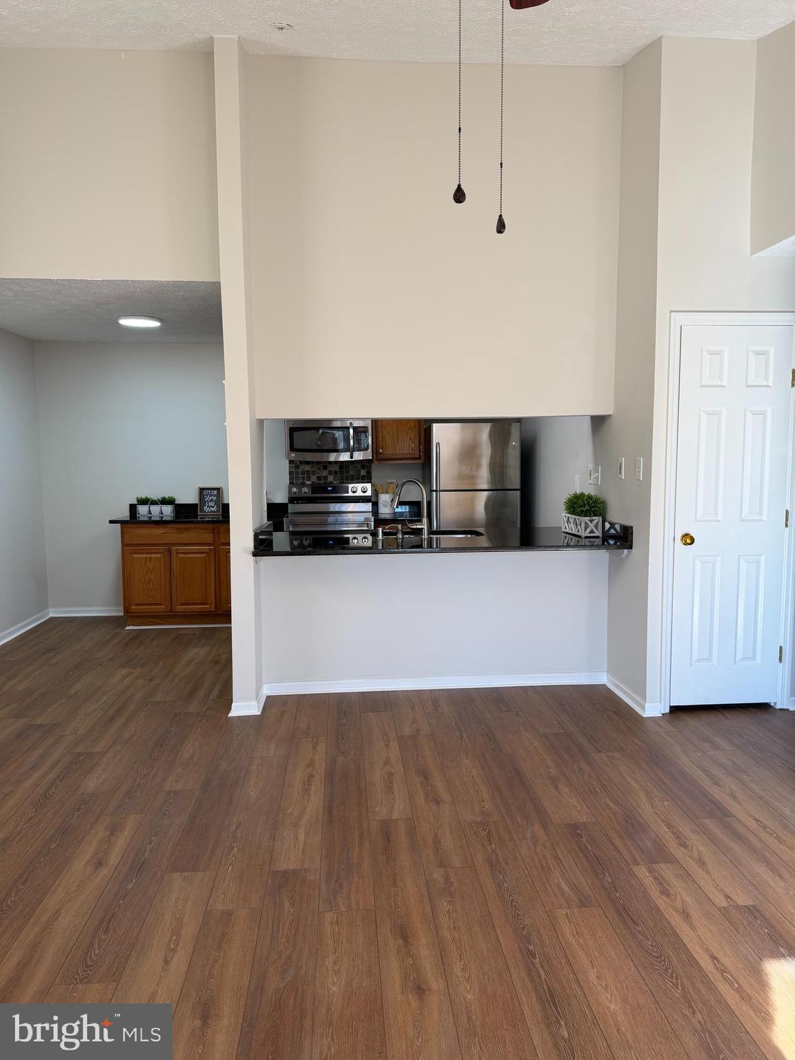 ROCKBURN COMMONS III - Residential