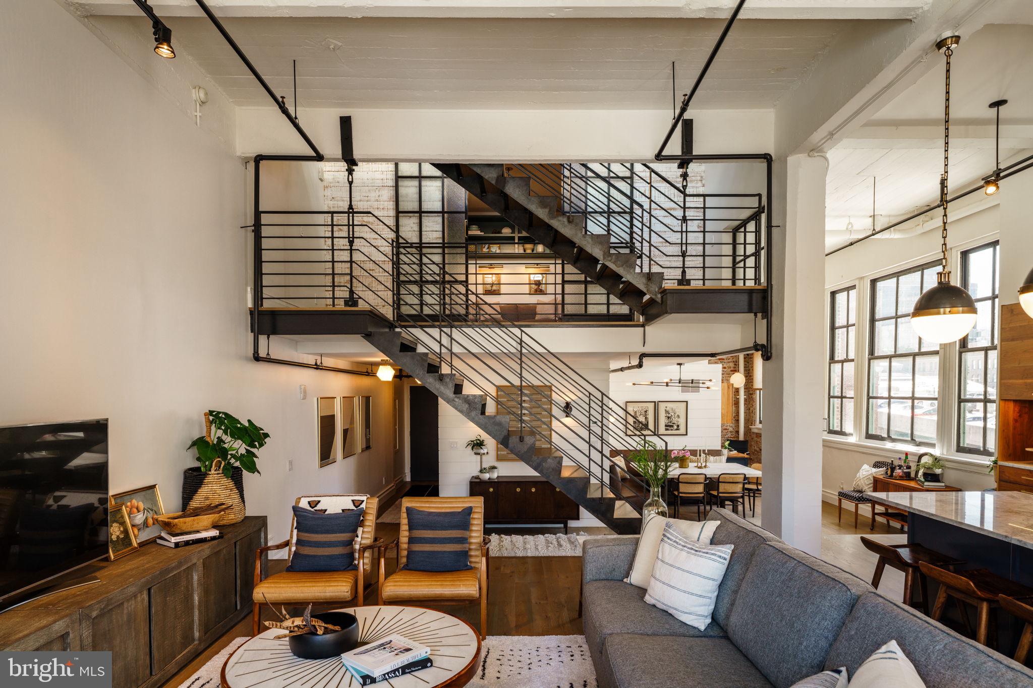 1228 ARCH STREET 32 8E