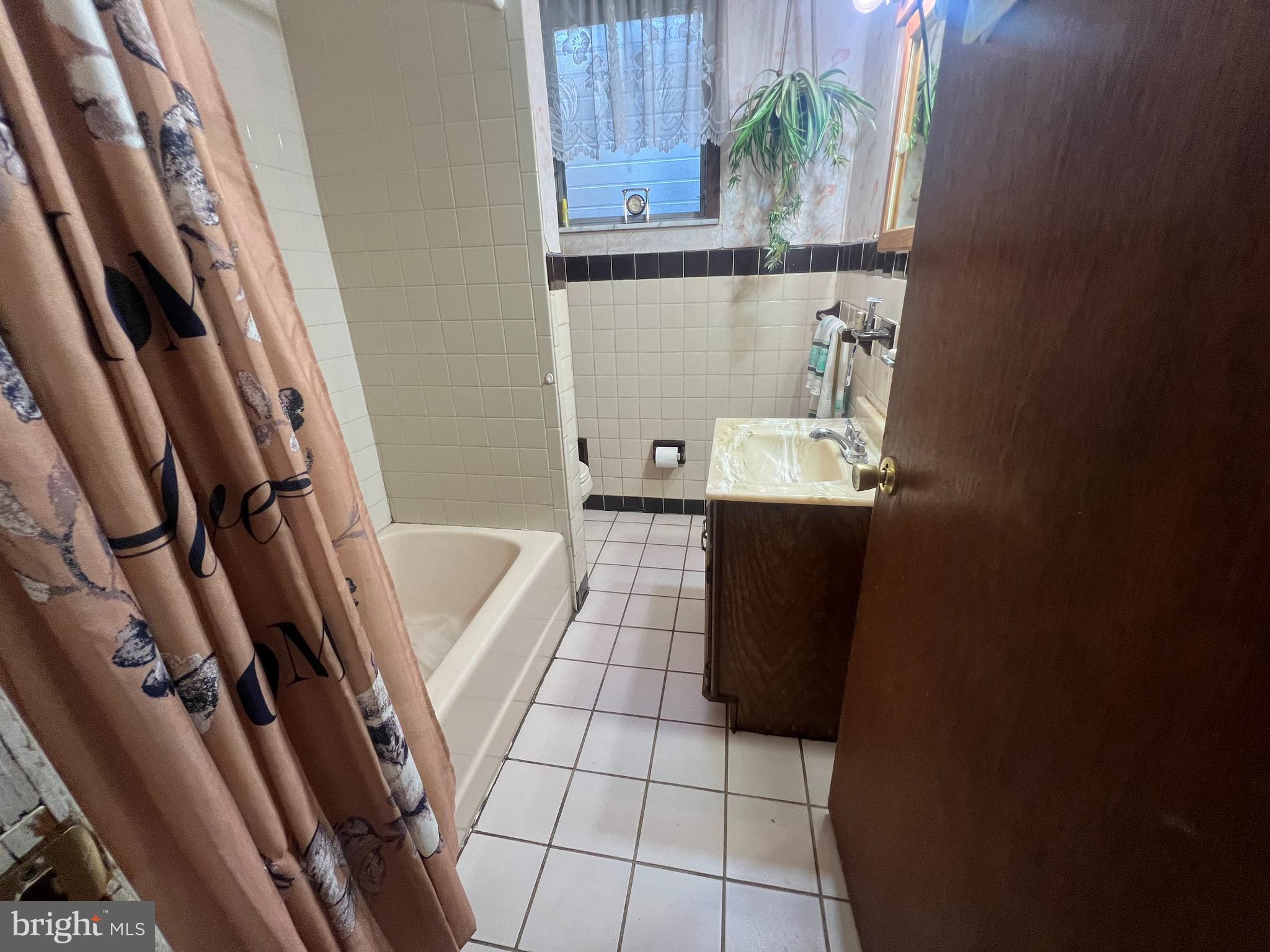 GRADUATE HOSPITAL - Residential