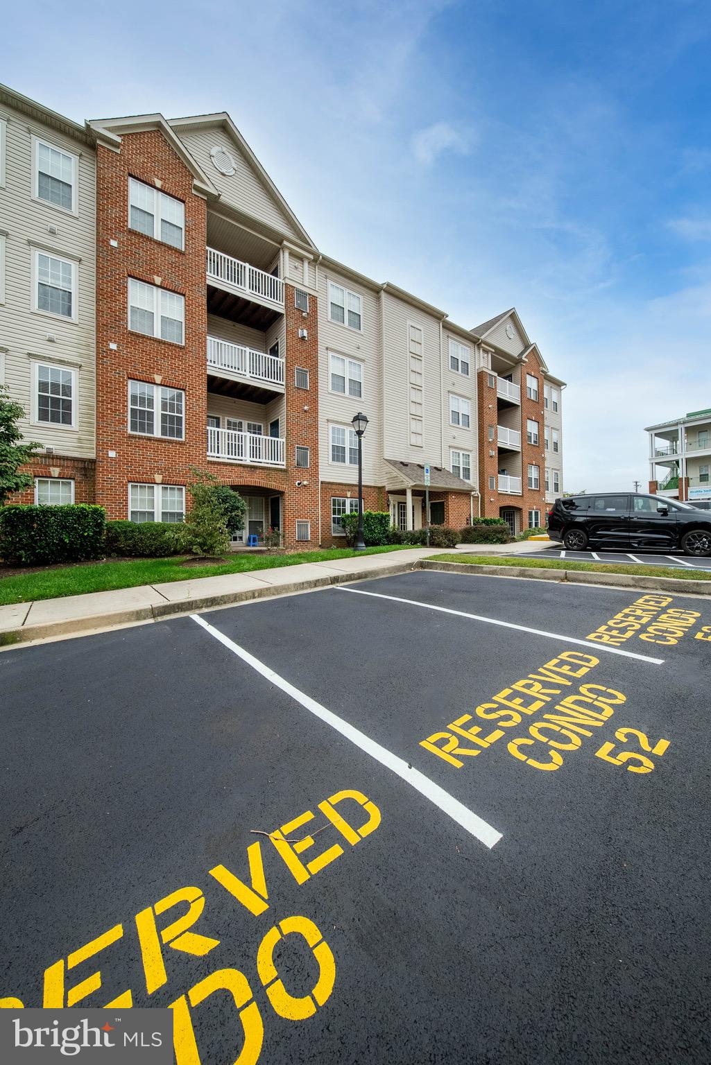 ELKRIDGE CROSSING - Residential