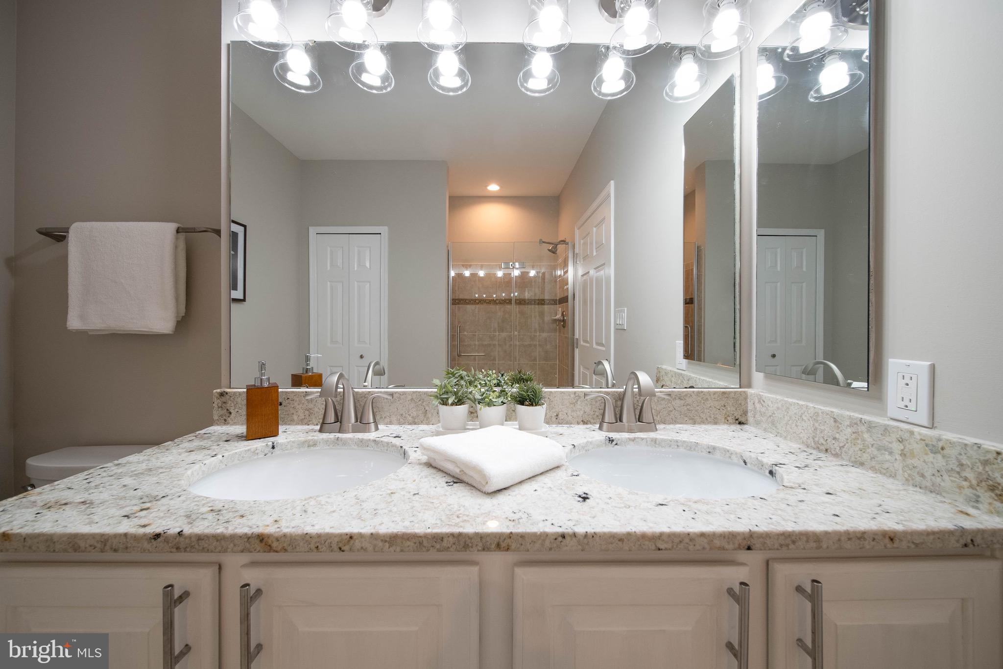 ELKRIDGE CROSSING - Residential