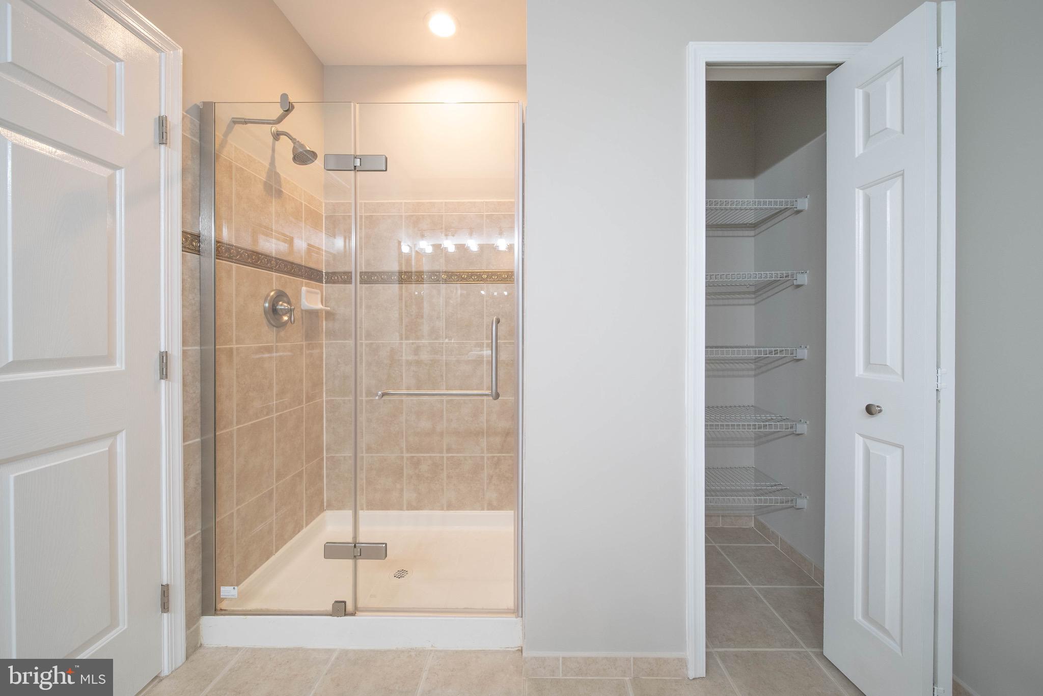 ELKRIDGE CROSSING - Residential