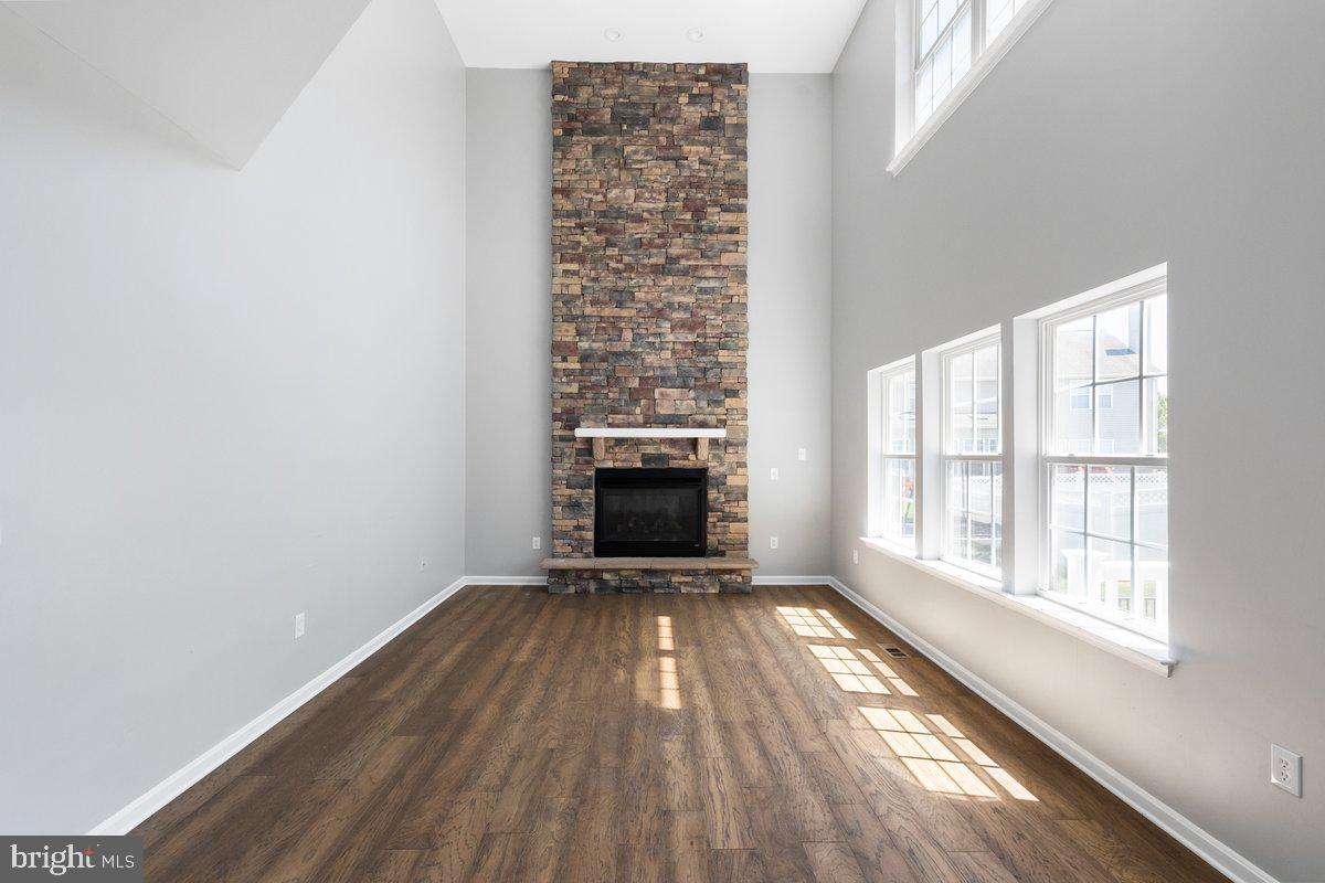 SHENANDOAH SPRINGS - Residential Lease