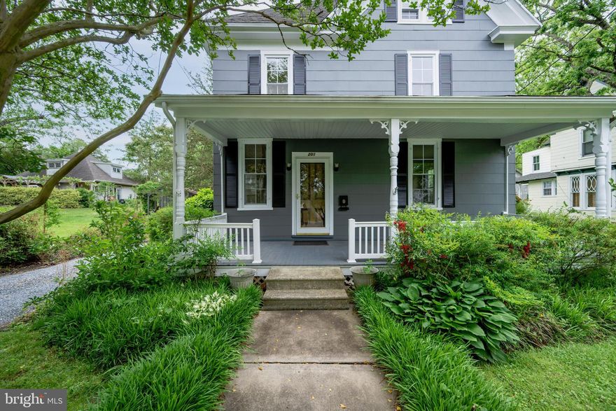 Great location. Close to park, local museum, downtown and restaurants. Lovely home in Snow Hill. Home offers 2 gas floor furnaces downstairs. No heat upstairs. Floored attic for additional space.