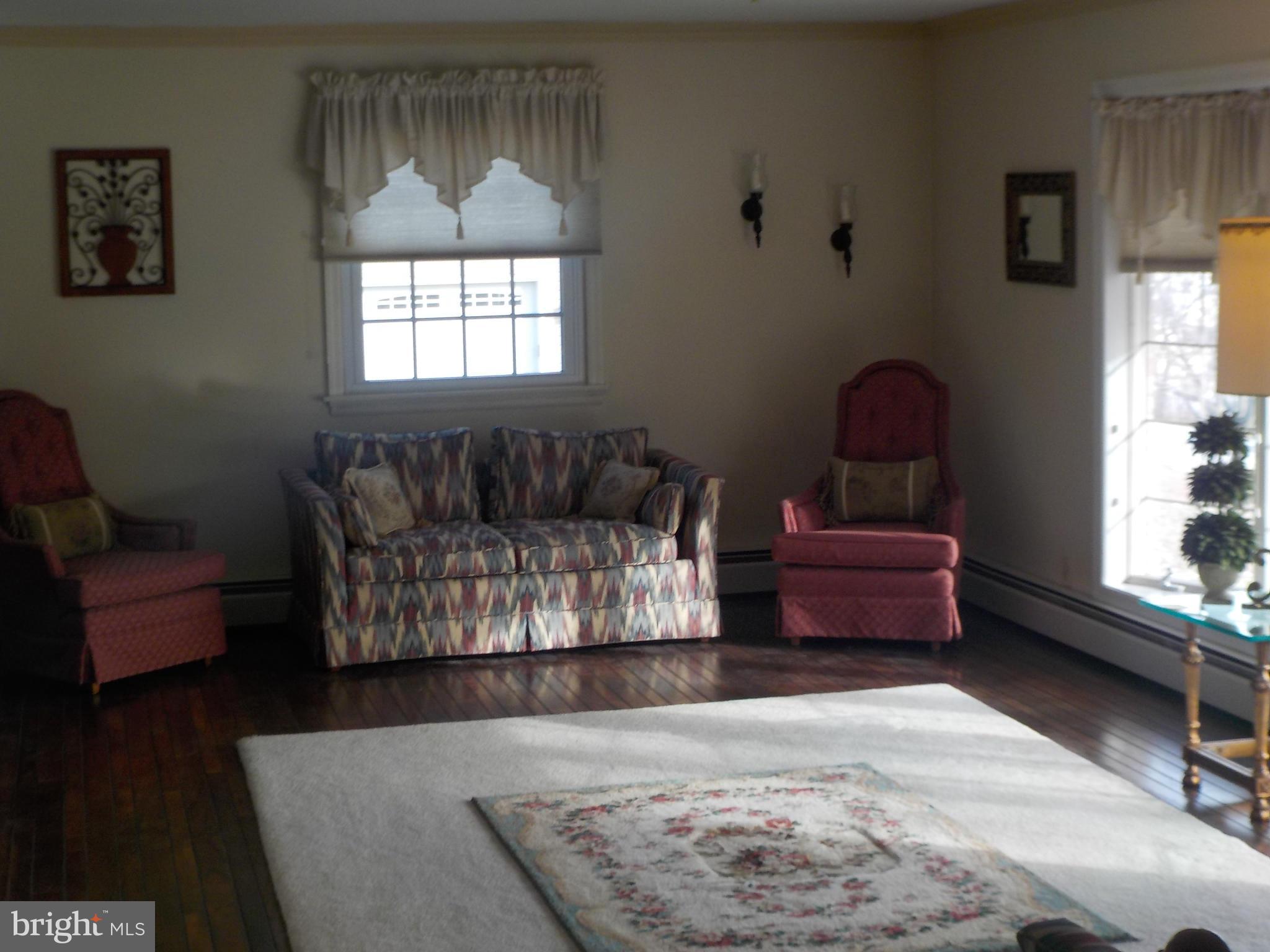 RED OAK HILLS - Residential