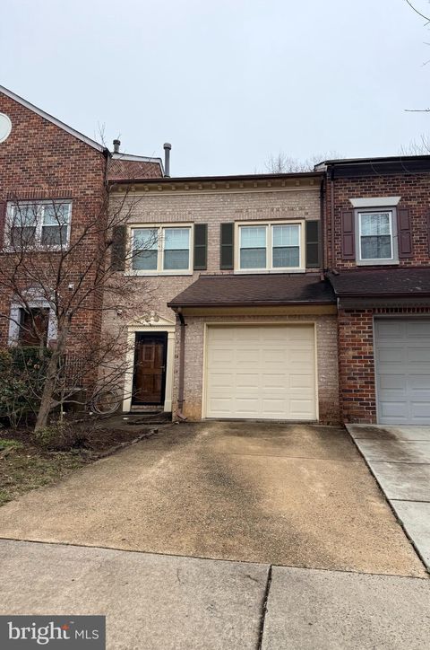 5885 WOODFIELD ESTATES DRIVE ALEXANDRIA VA 22310