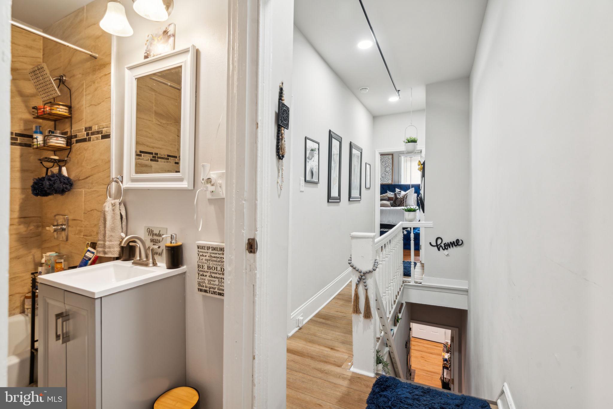 CARROLL PARK - Residential Income