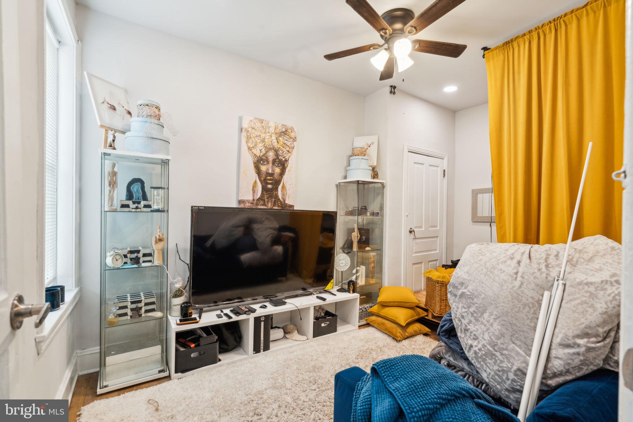 CARROLL PARK - Residential Income