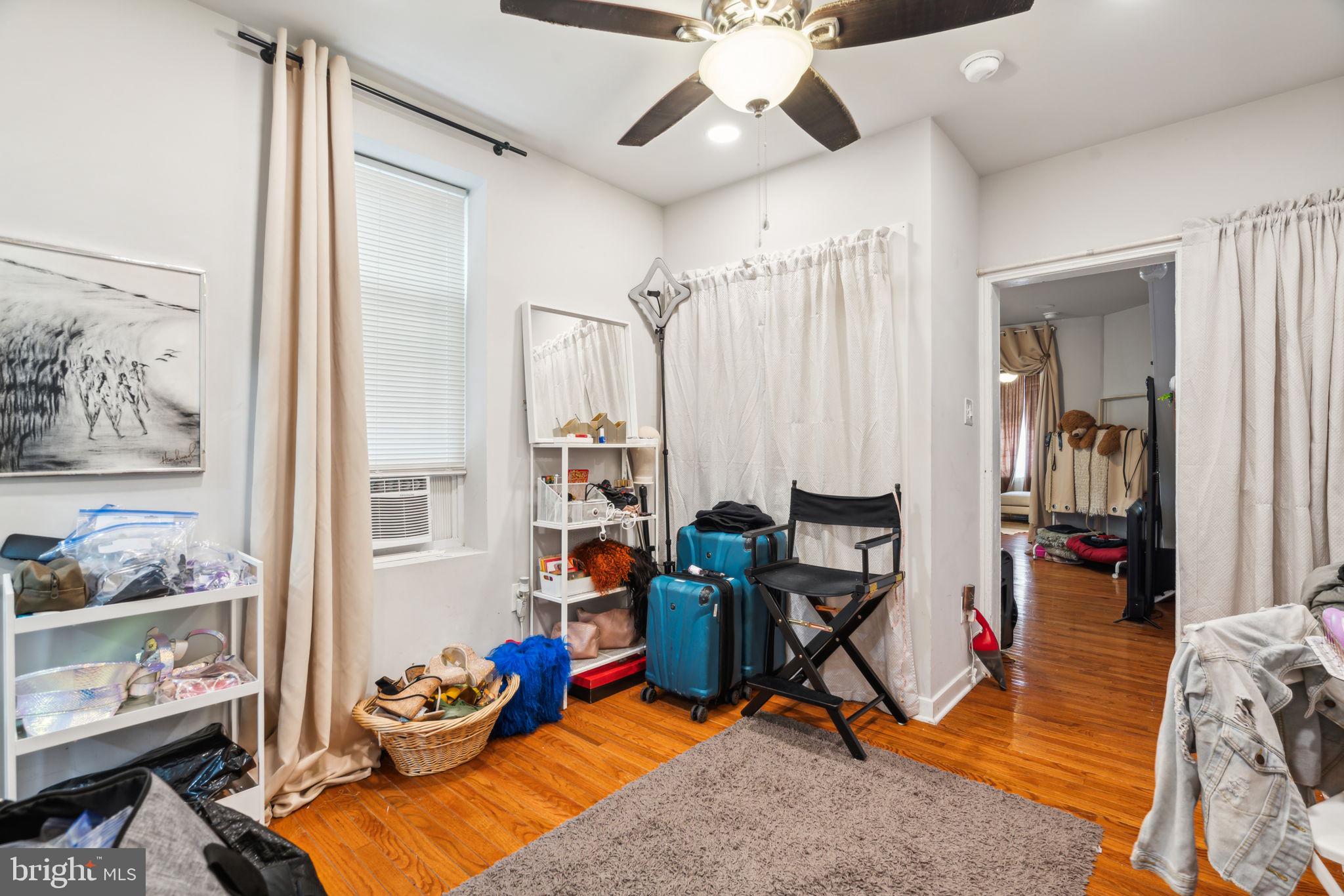 CARROLL PARK - Residential Income