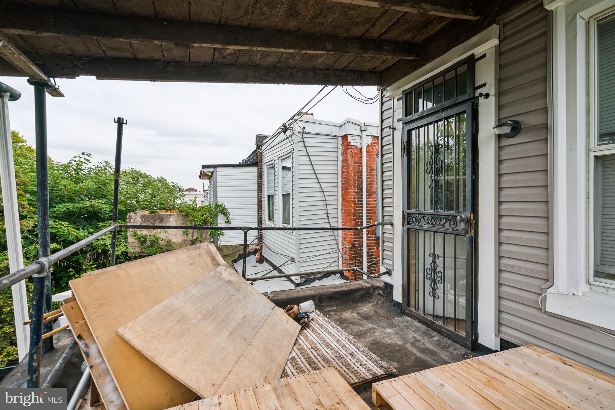 CARROLL PARK - Residential Income