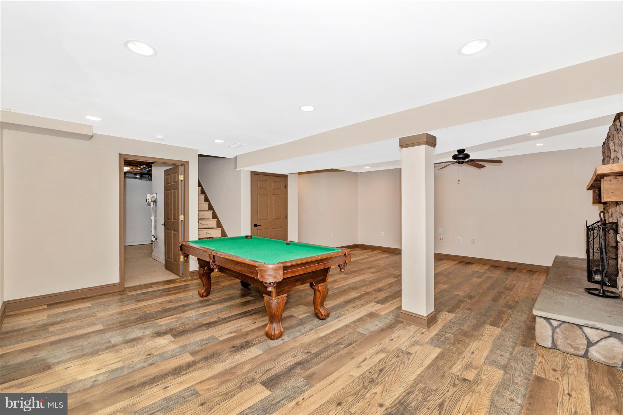 FREMONT HILLS - Residential