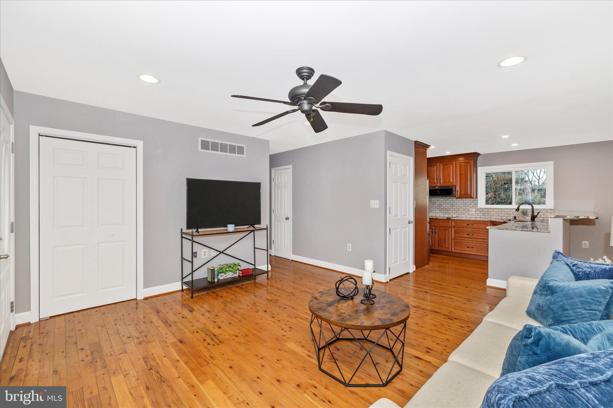 FREMONT HILLS - Residential