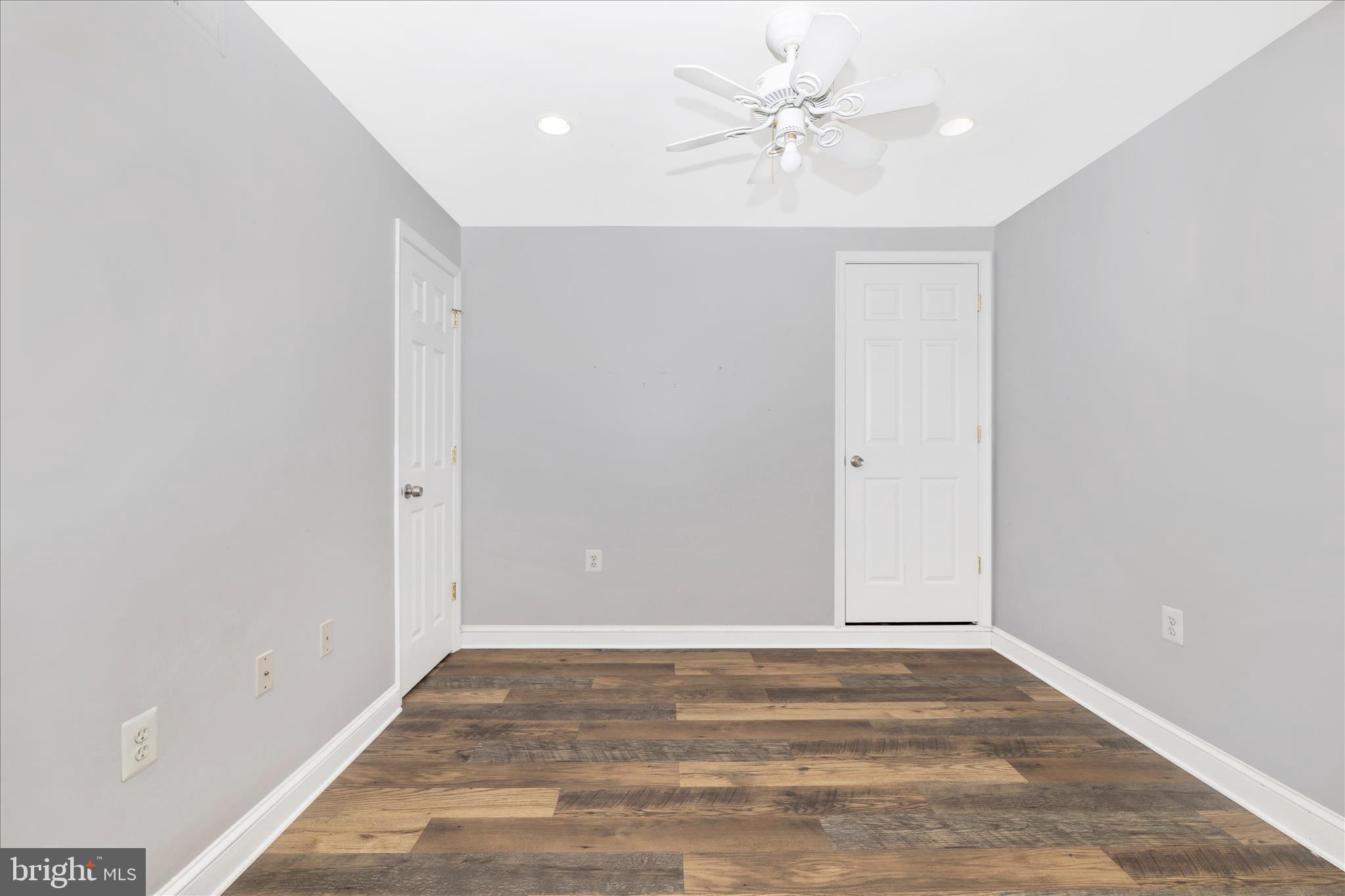 FREMONT HILLS - Residential