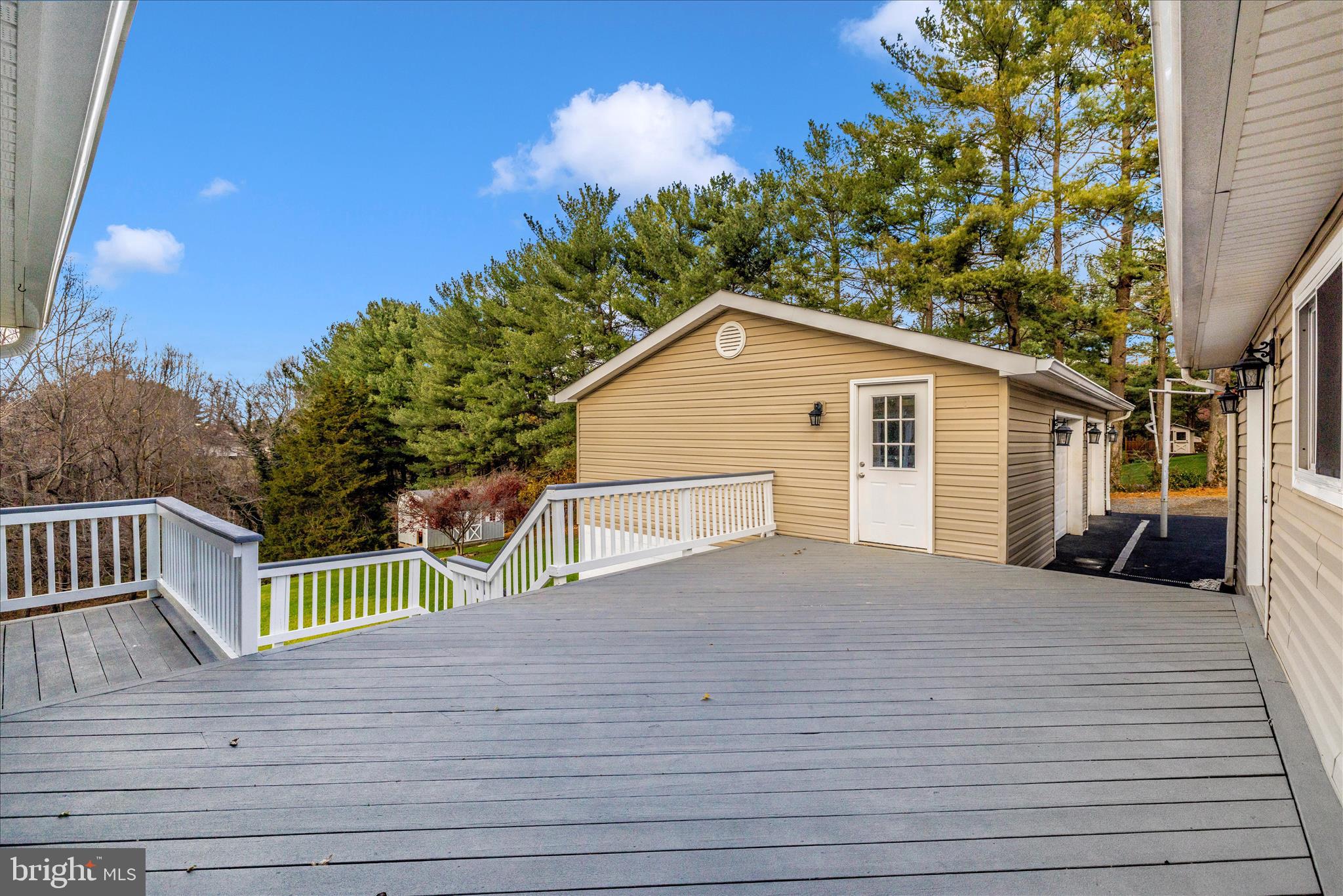 FREMONT HILLS - Residential