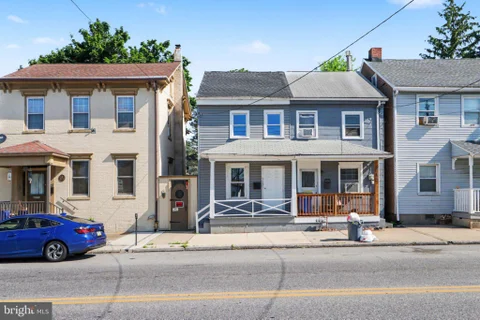 MLS: PADA2059818