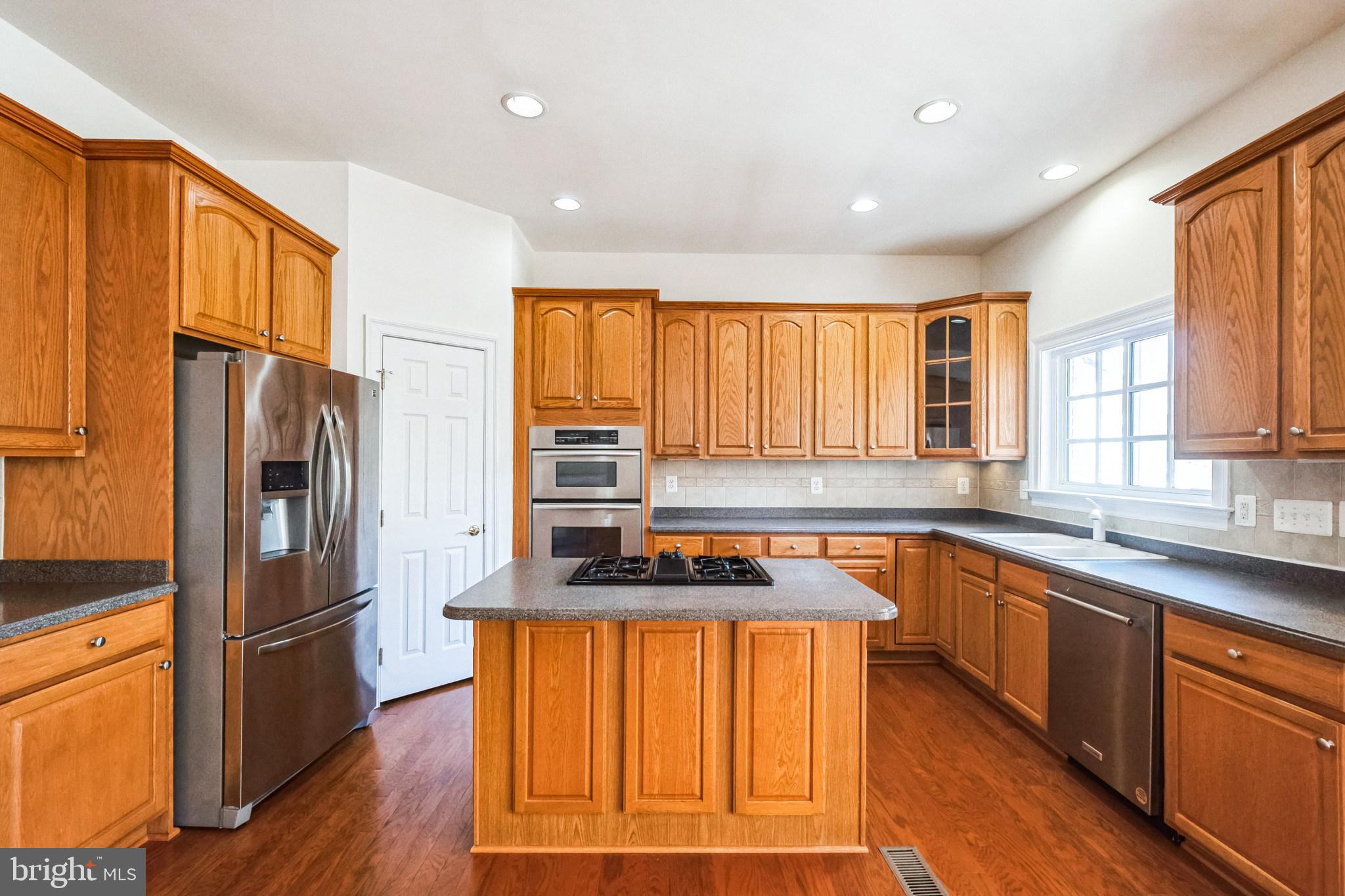 FAIRFAX GATEWAY - Residential Lease