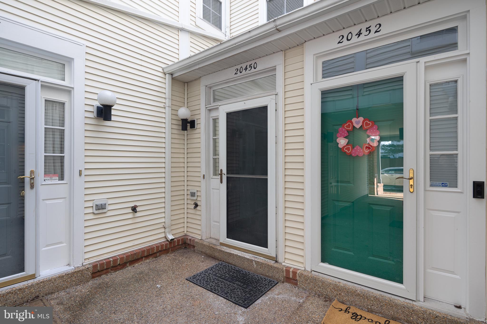 20450 COOL FERN SQUARE