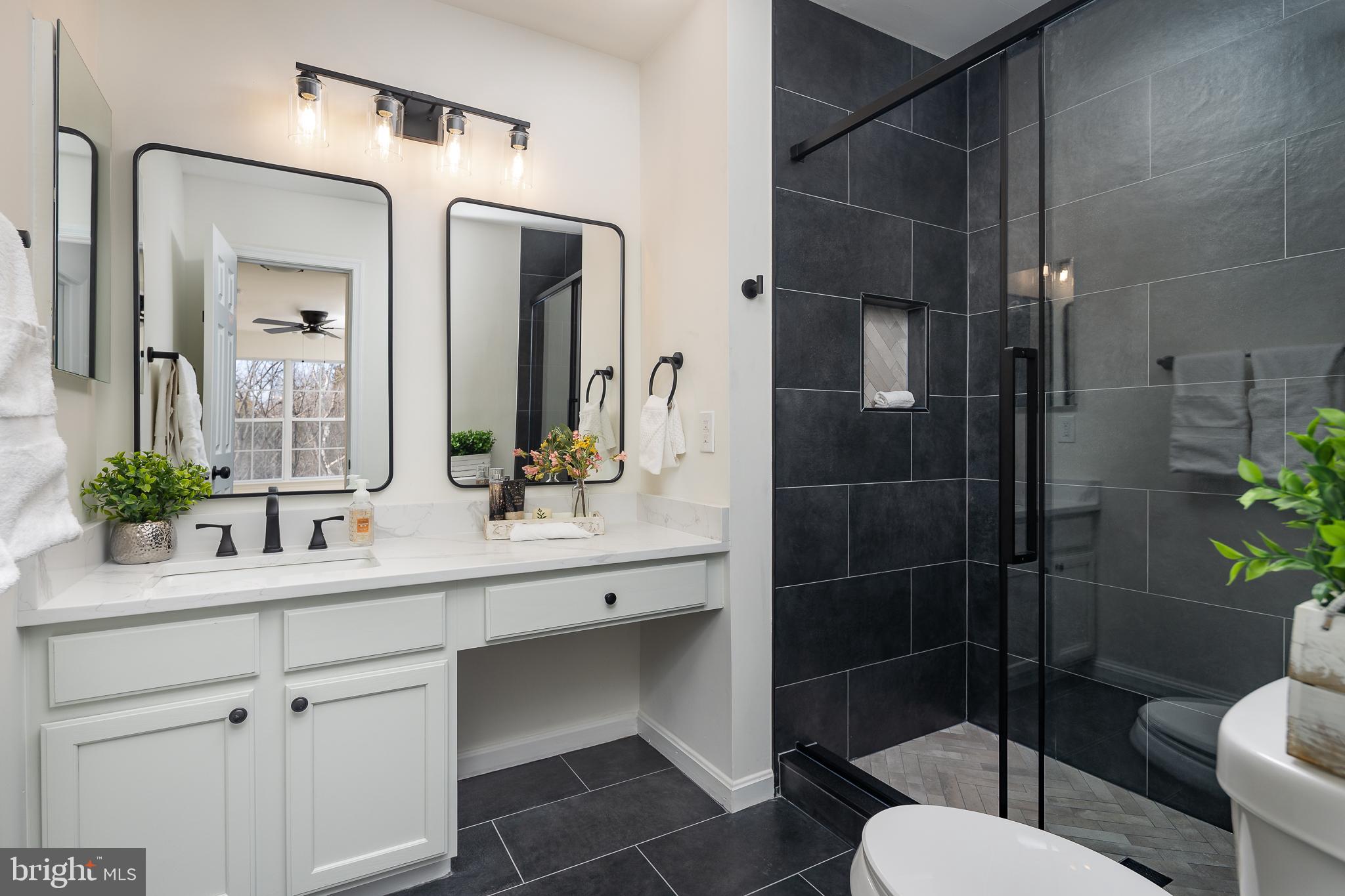 20450 COOL FERN SQUARE