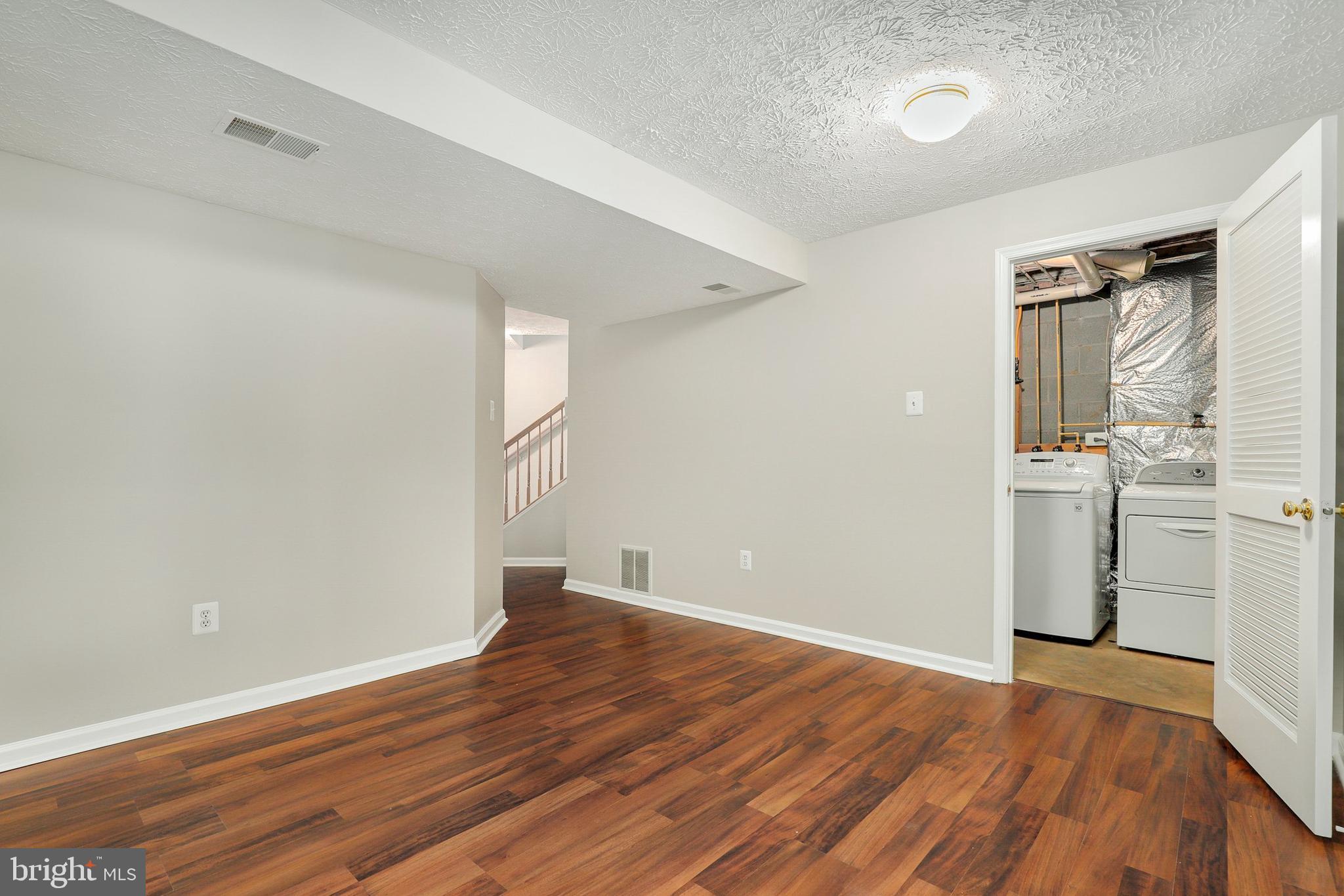 PERRY HALL FARMS - Residential