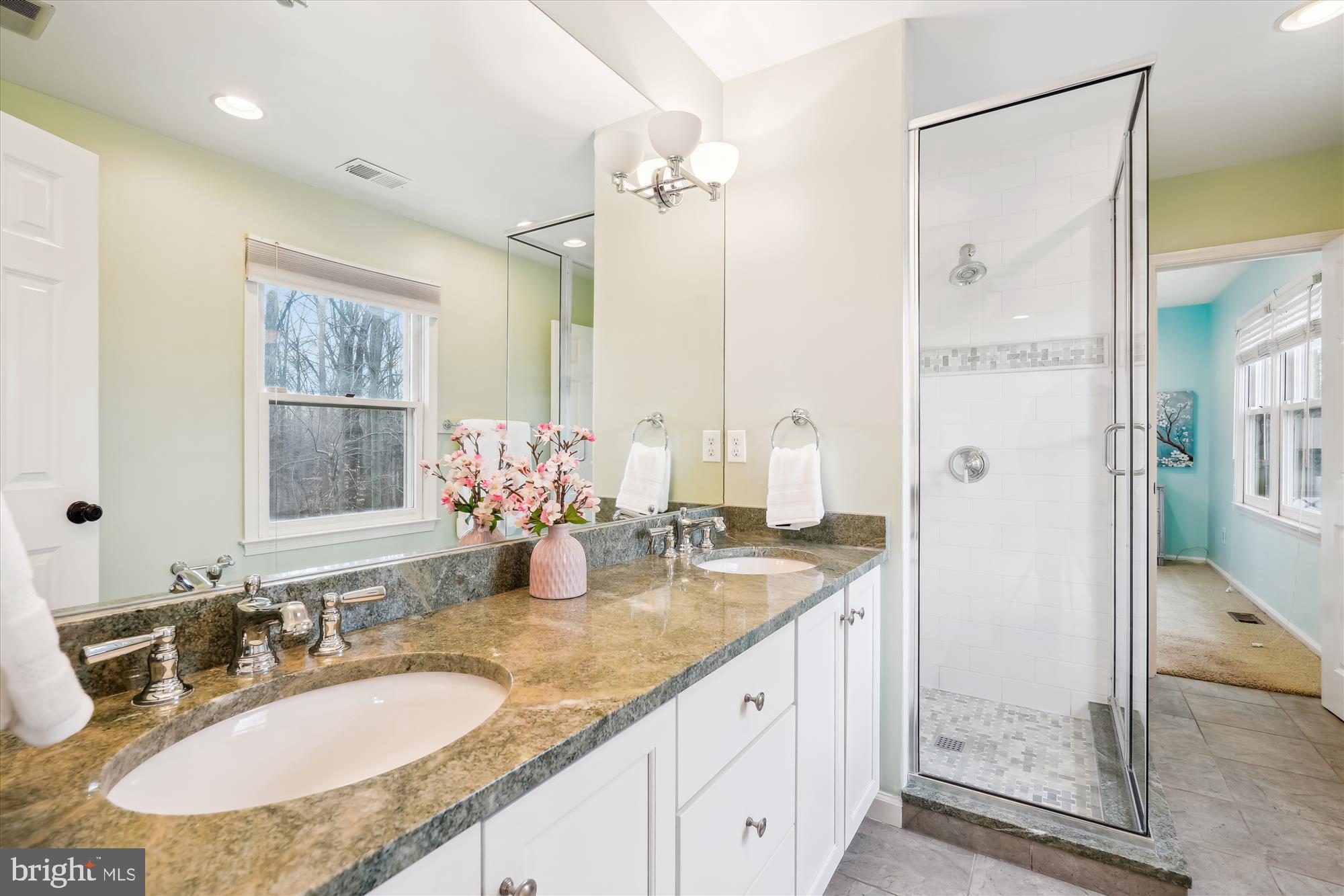 FALLSREACH - Residential