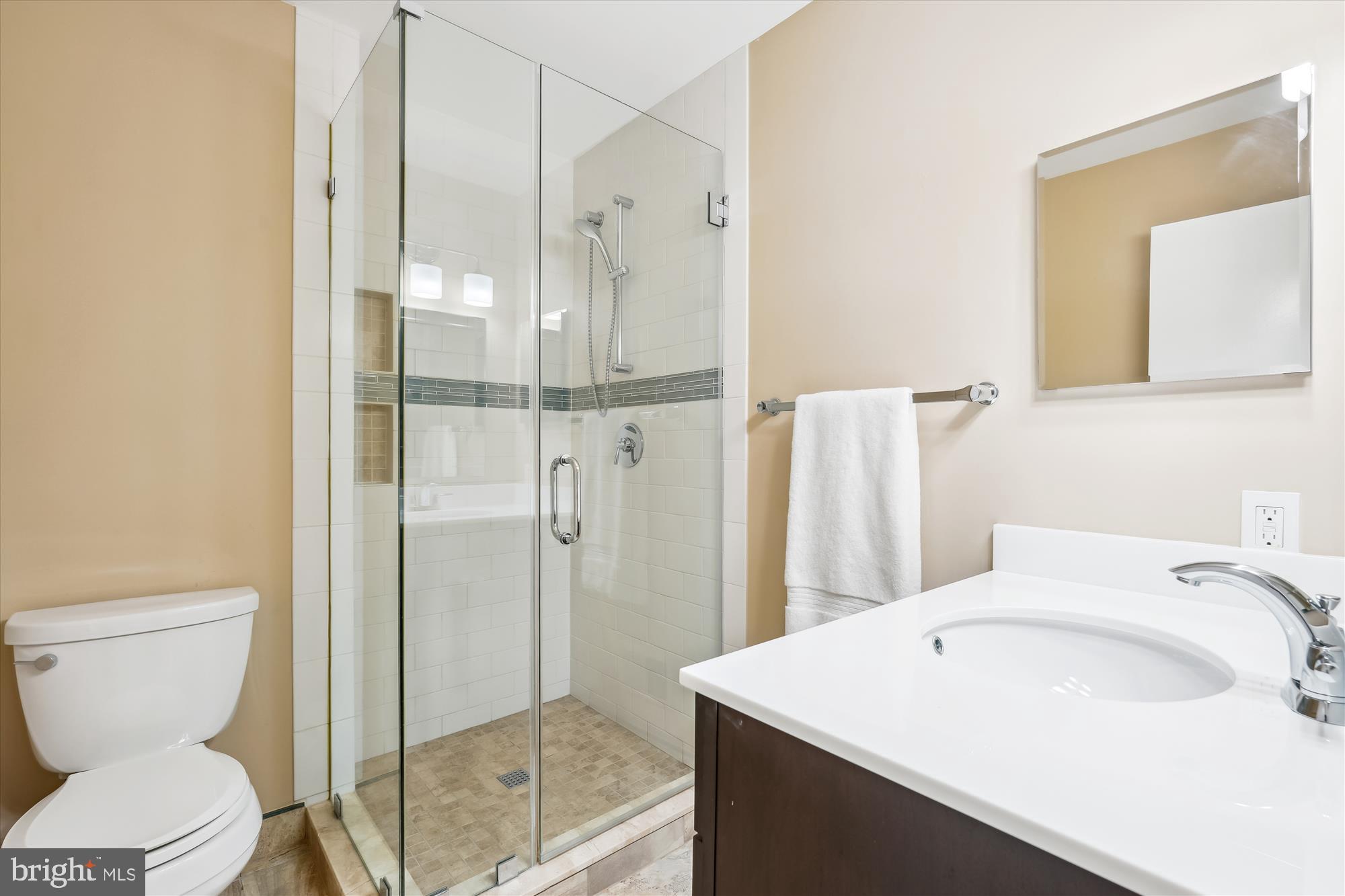 FALLSREACH - Residential