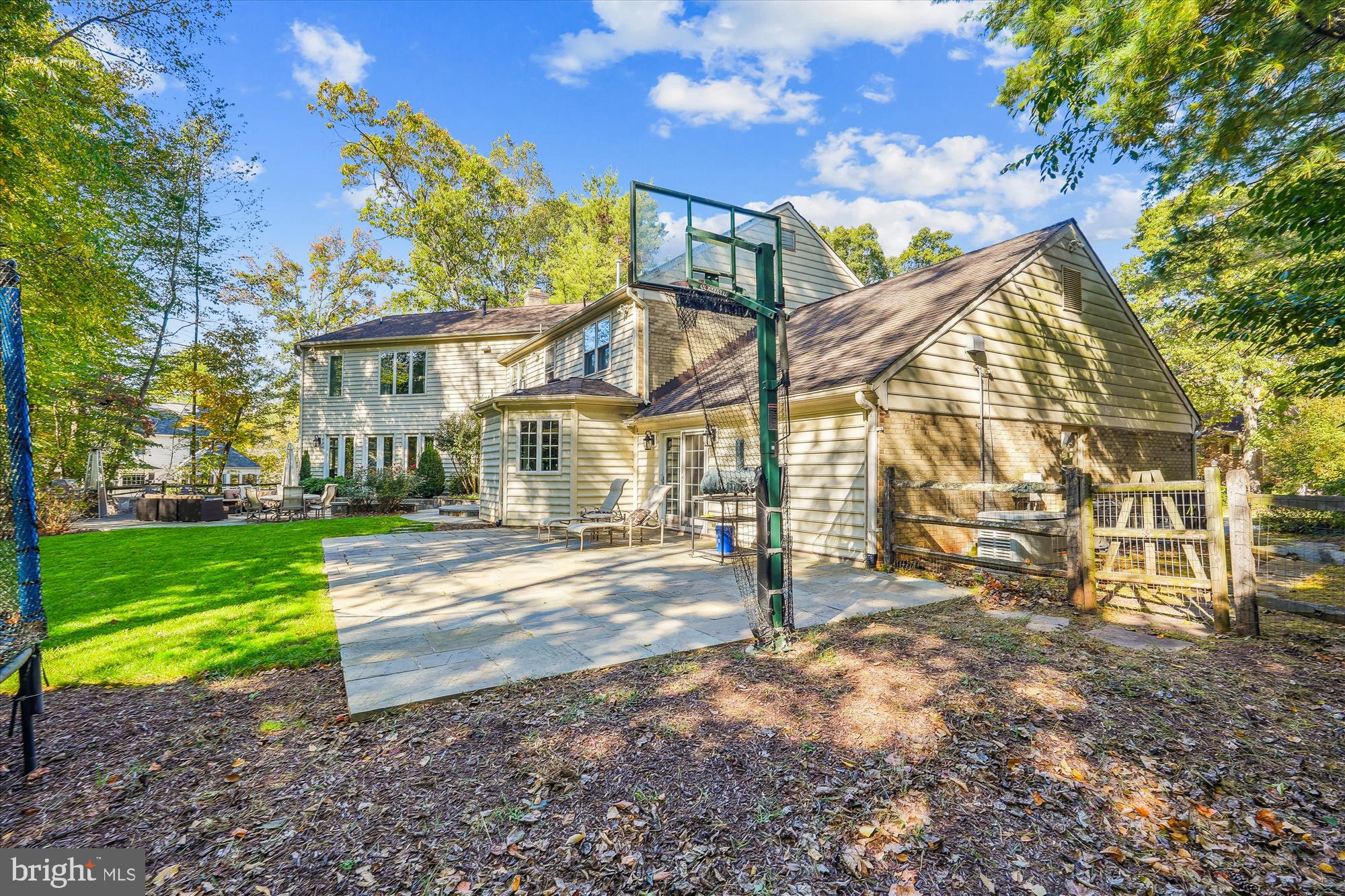 FALLSREACH - Residential