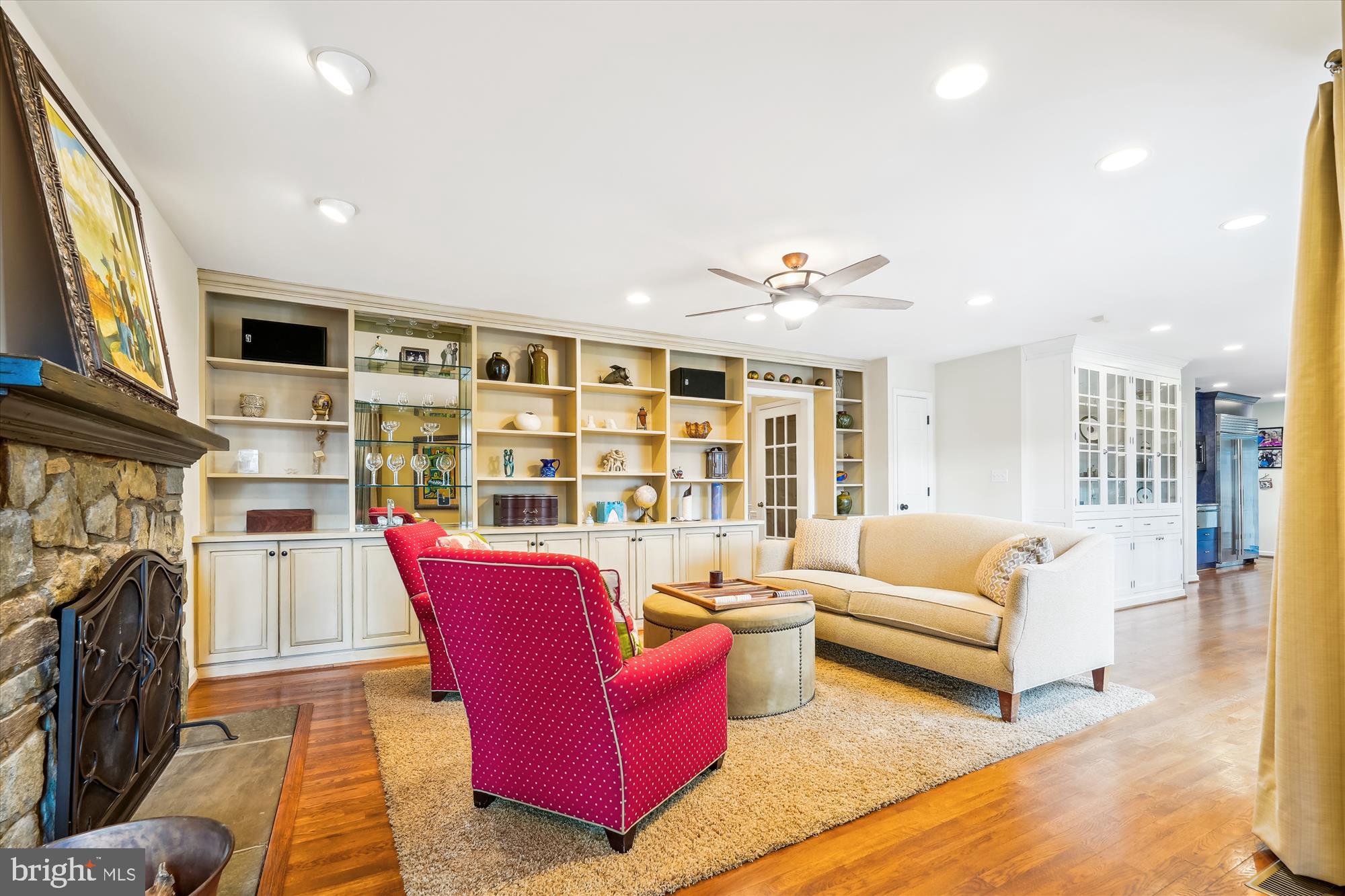 FALLSREACH - Residential