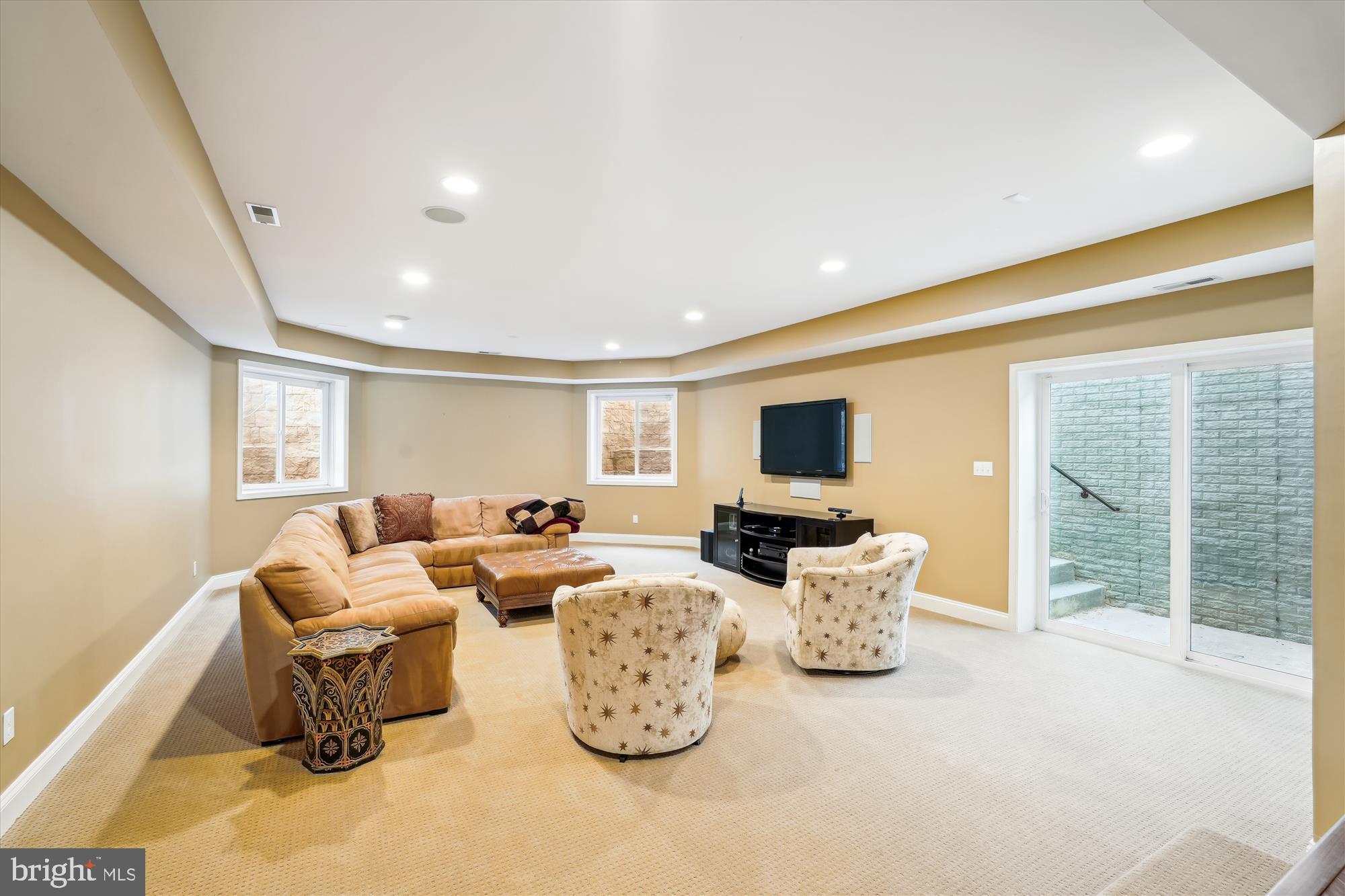 FALLSREACH - Residential