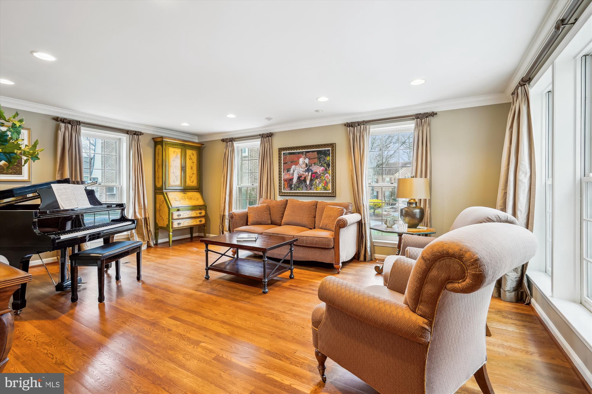 FALLSREACH - Residential