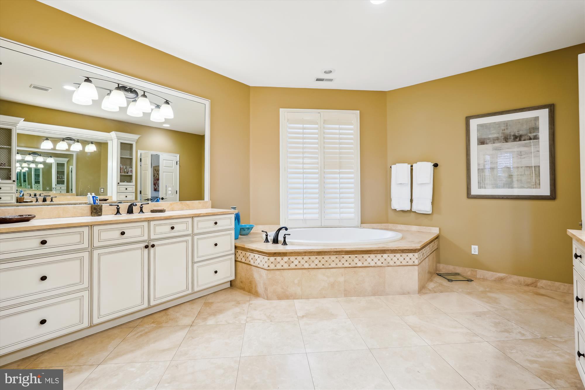 FALLSREACH - Residential