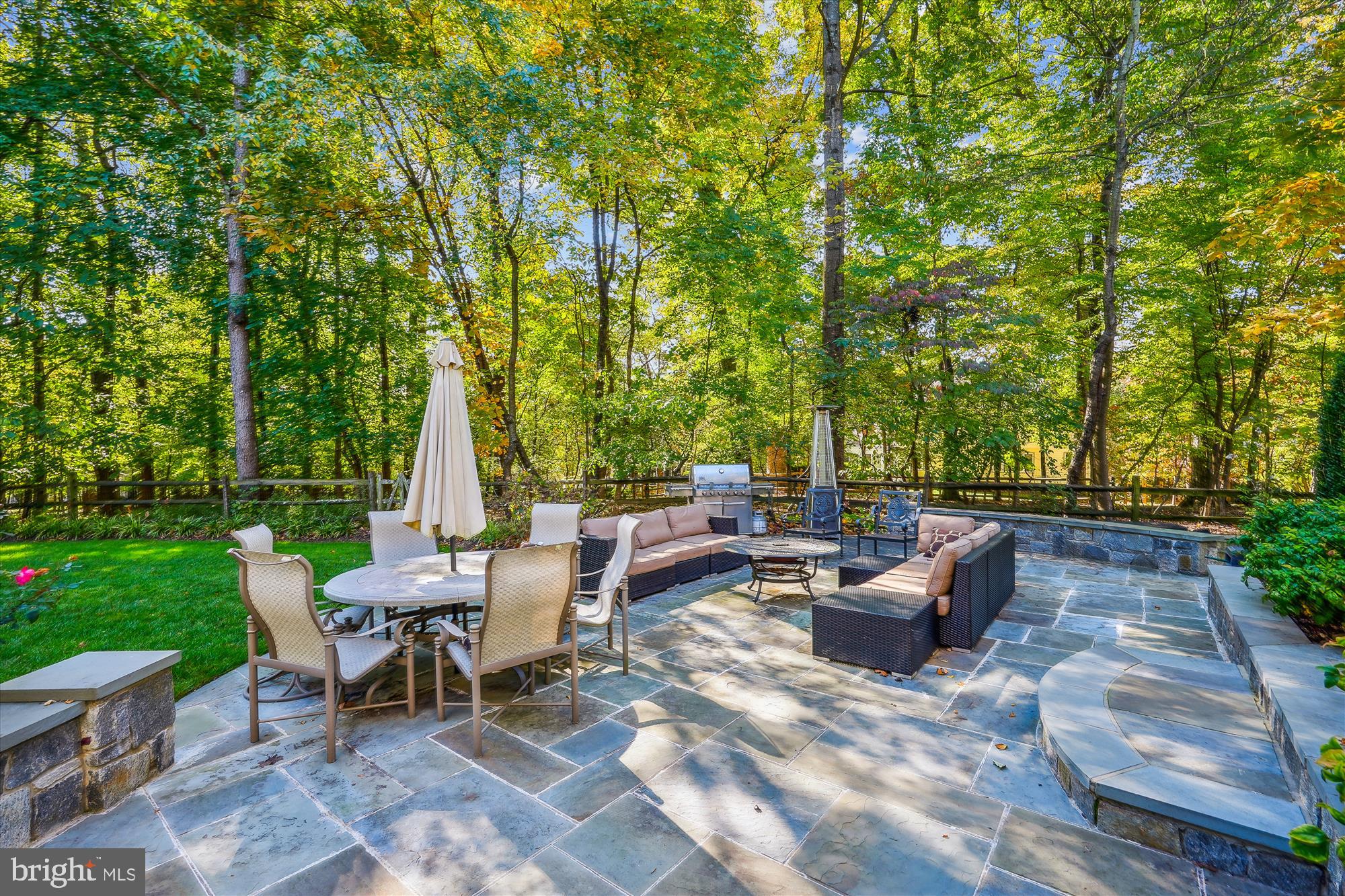 FALLSREACH - Residential