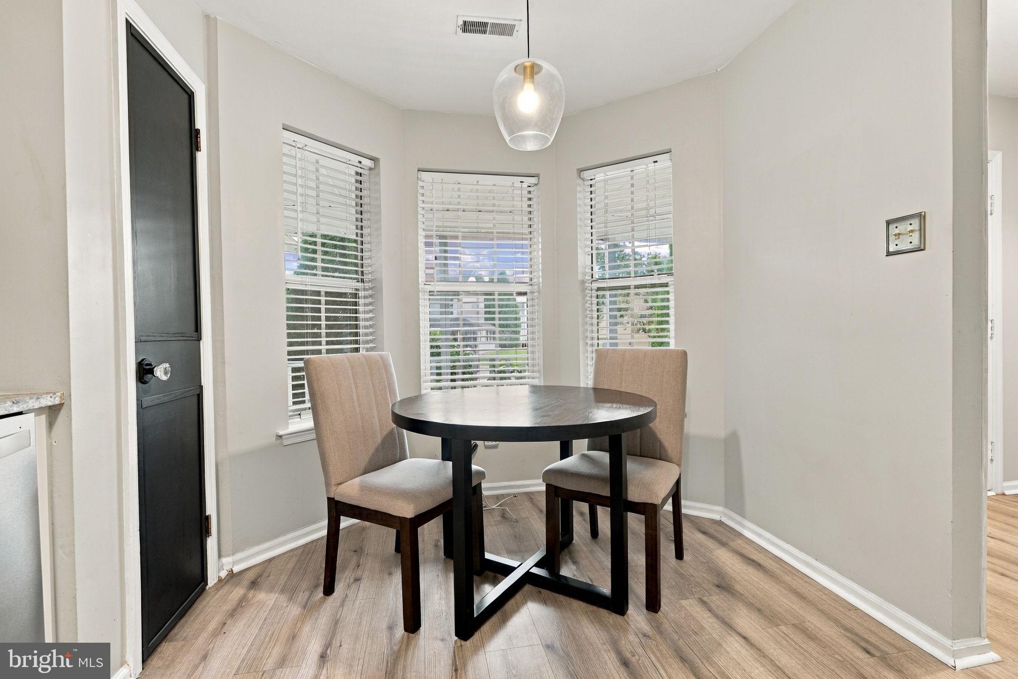 15 FAIR OAKS COURT
