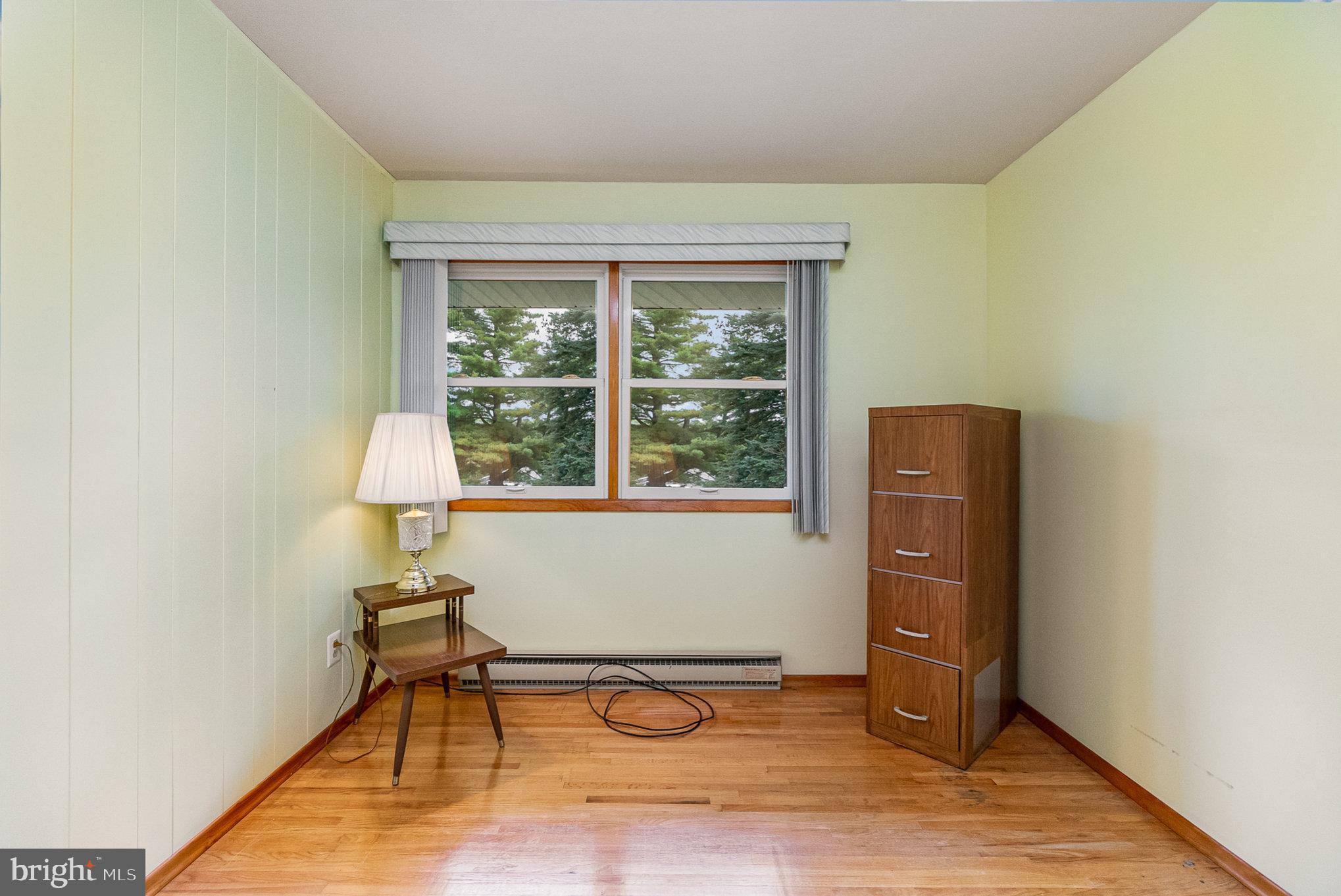 BEE TREE MANOR - Residential