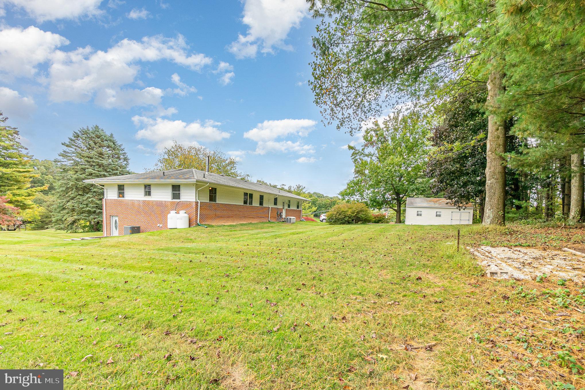 BEE TREE MANOR - Residential