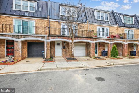 613 4TH PLACE SW WASHINGTON DC 20024