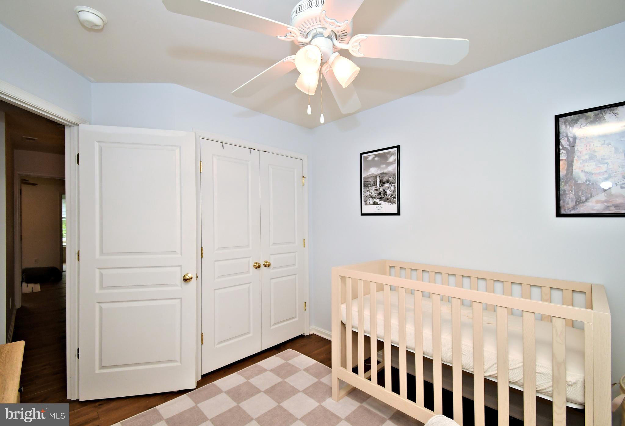 LONGFORD CROSSING - Residential