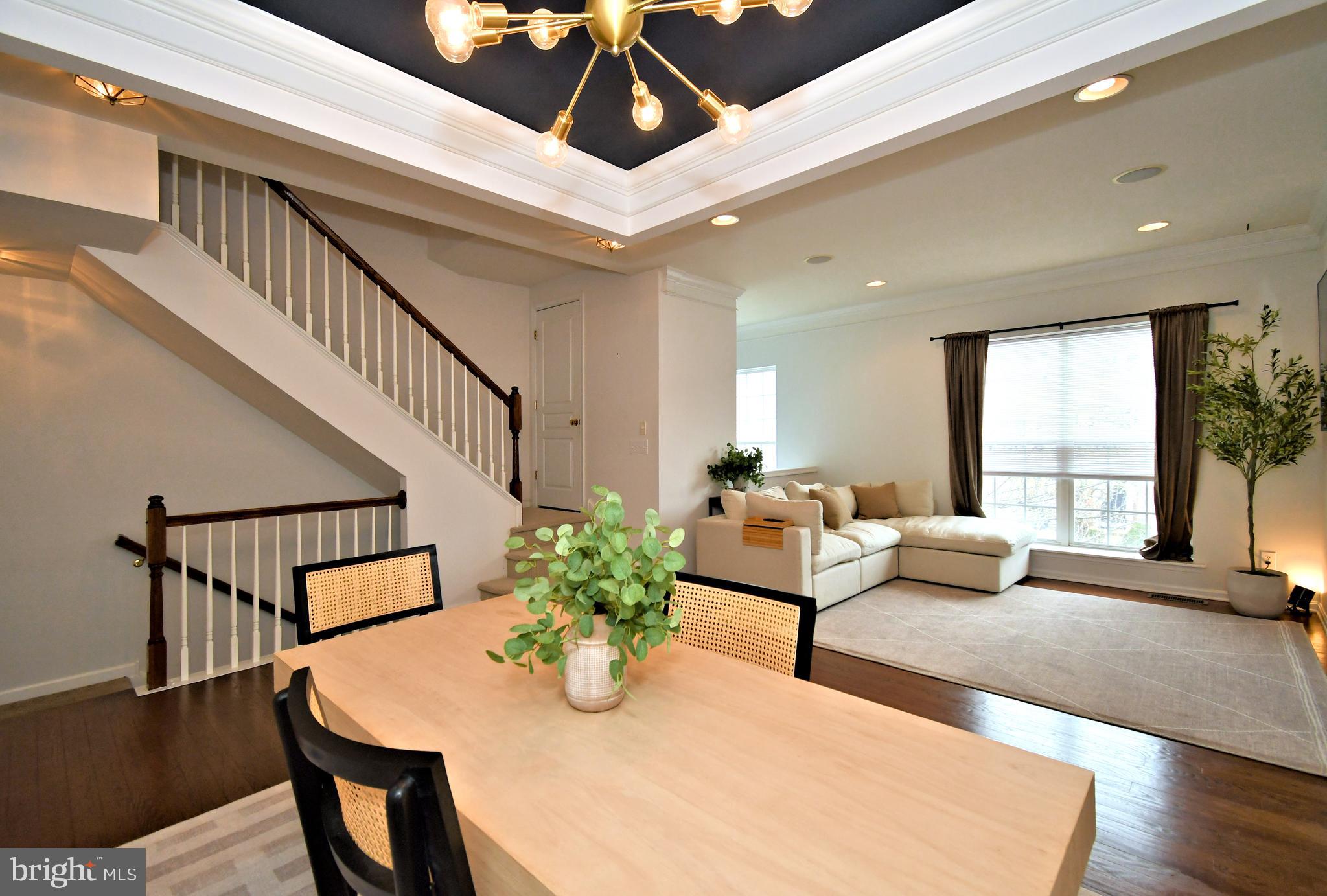 LONGFORD CROSSING - Residential