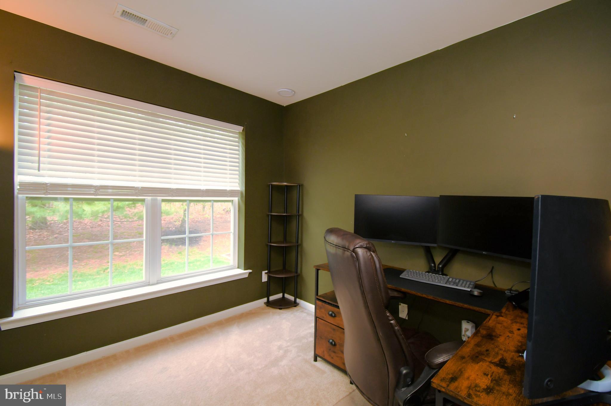 LONGFORD CROSSING - Residential