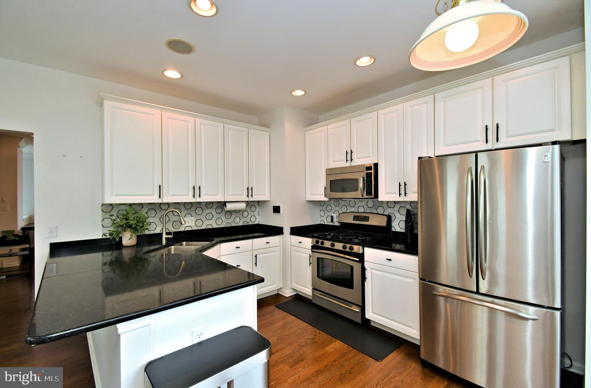 LONGFORD CROSSING - Residential