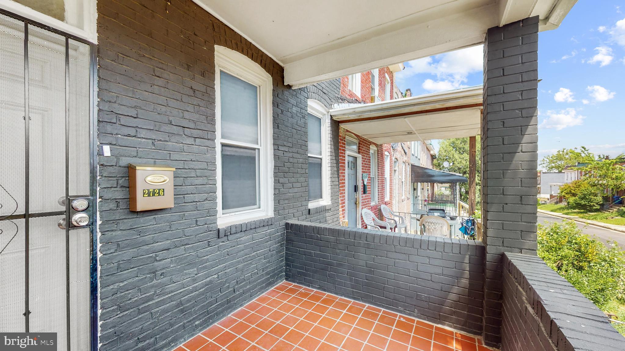 2726 LAURETTA AVENUE